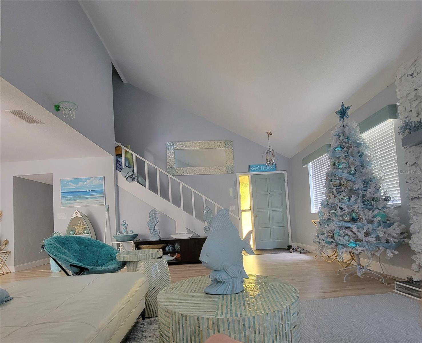 Image 6 of 61 For 216 Pine Cone Trail