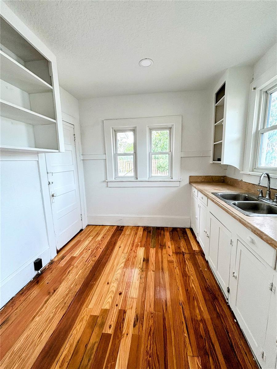 Image 19 of 21 For 616 Dixie Freeway