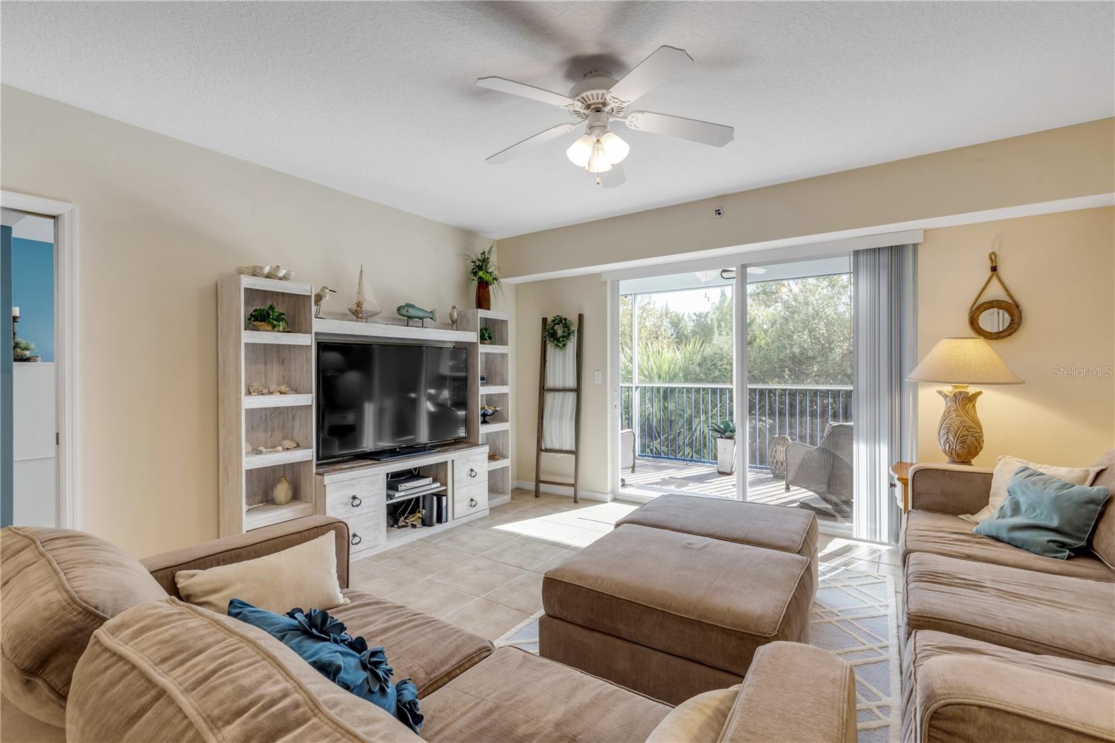 Image 18 of 46 For 5300 Atlantic Avenue 16-205