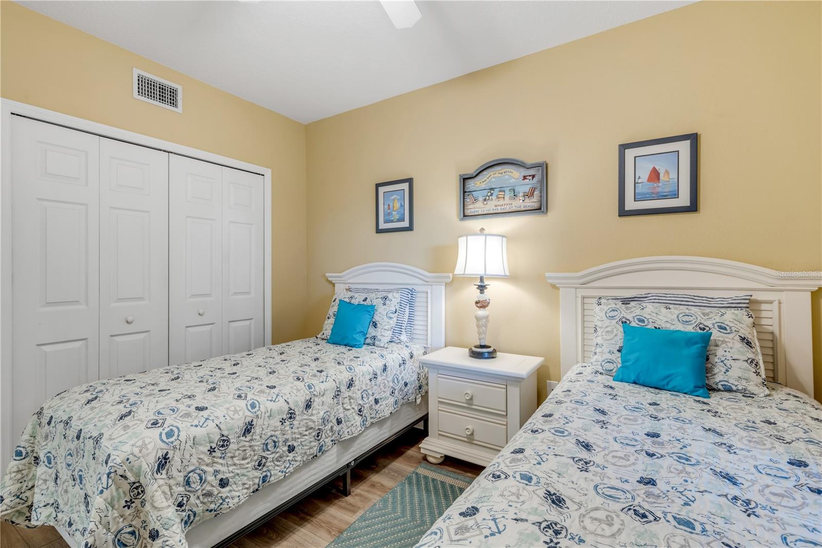 Image 9 of 46 For 5300 Atlantic Avenue 16-205