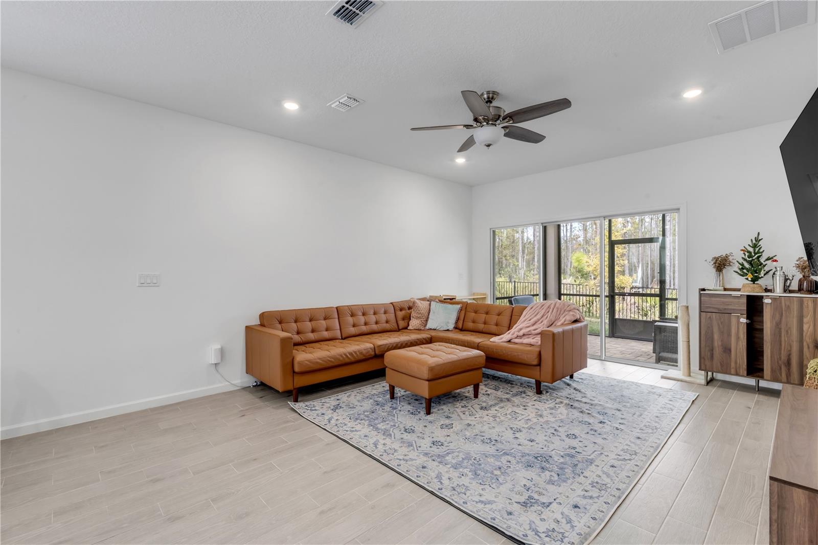 Image 20 of 69 For 71 River Strand Lane