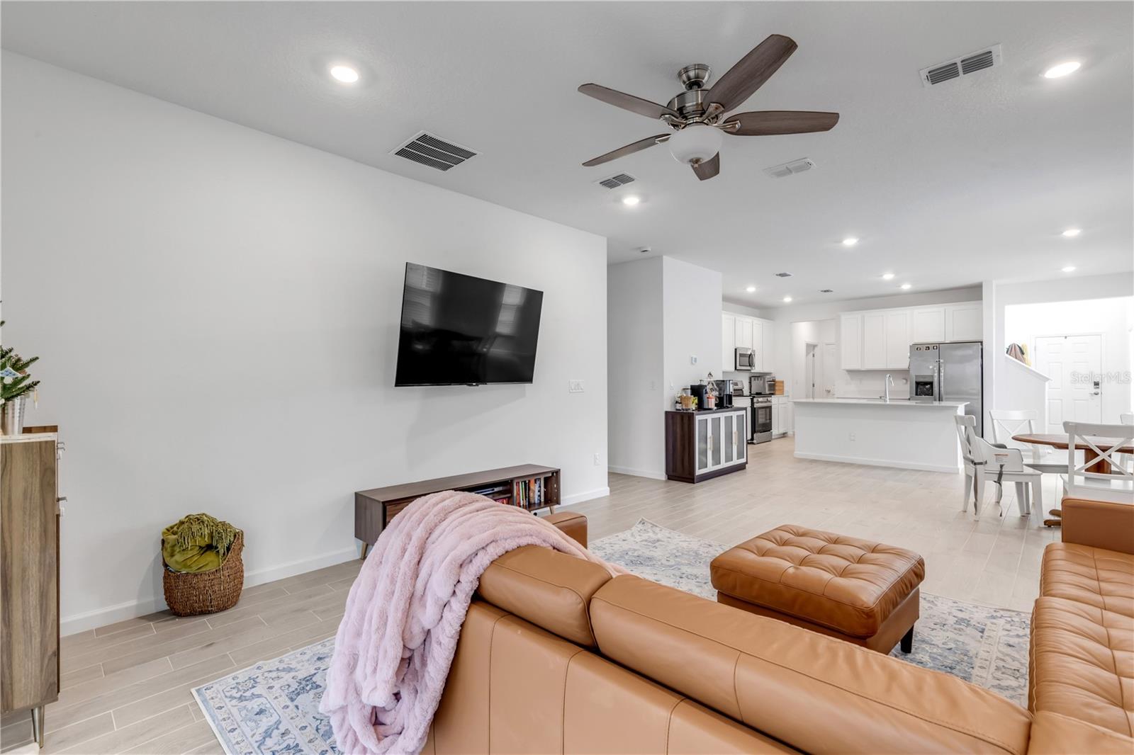 Image 24 of 69 For 71 River Strand Lane