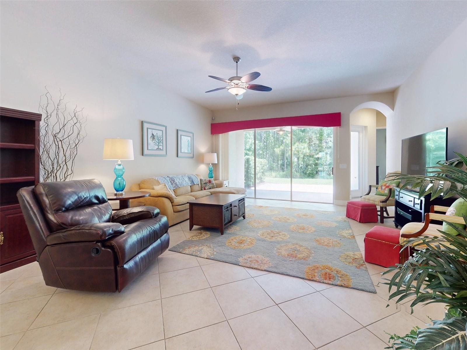 Image 23 of 53 For 3403 Torre Boulevard