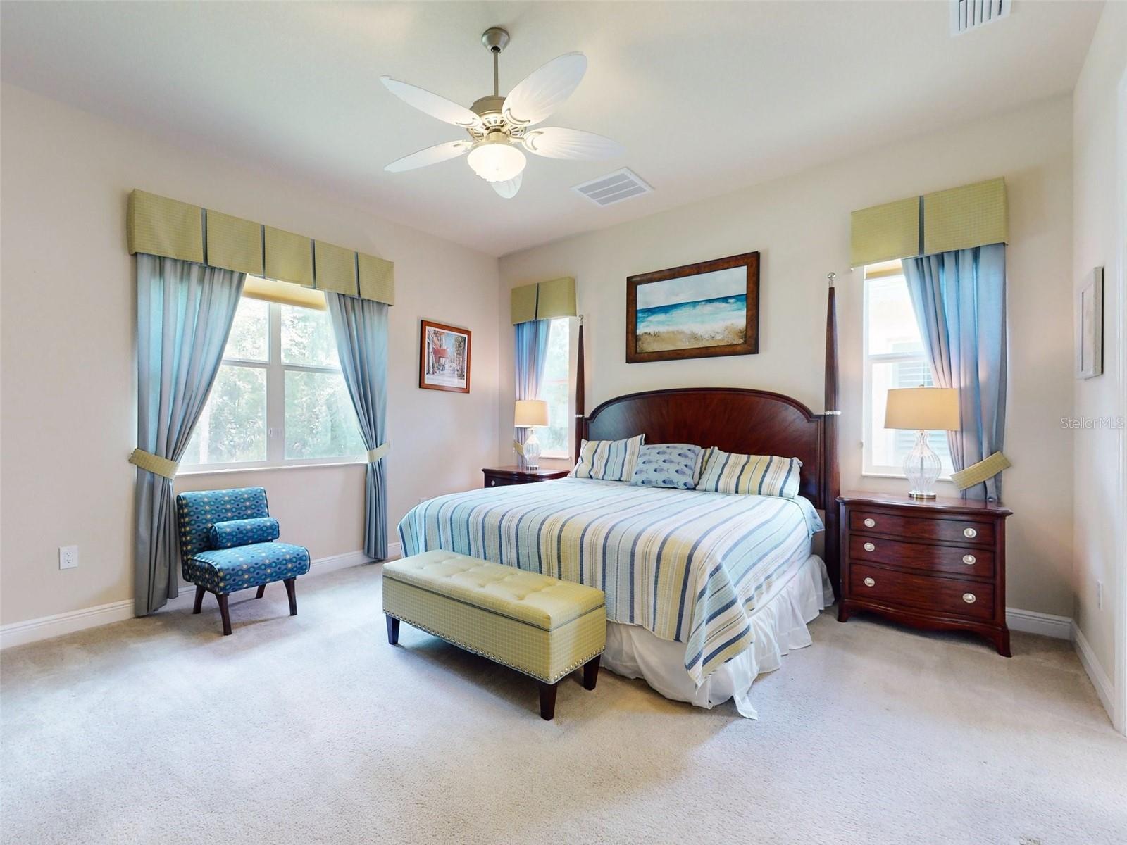 Image 29 of 53 For 3403 Torre Boulevard