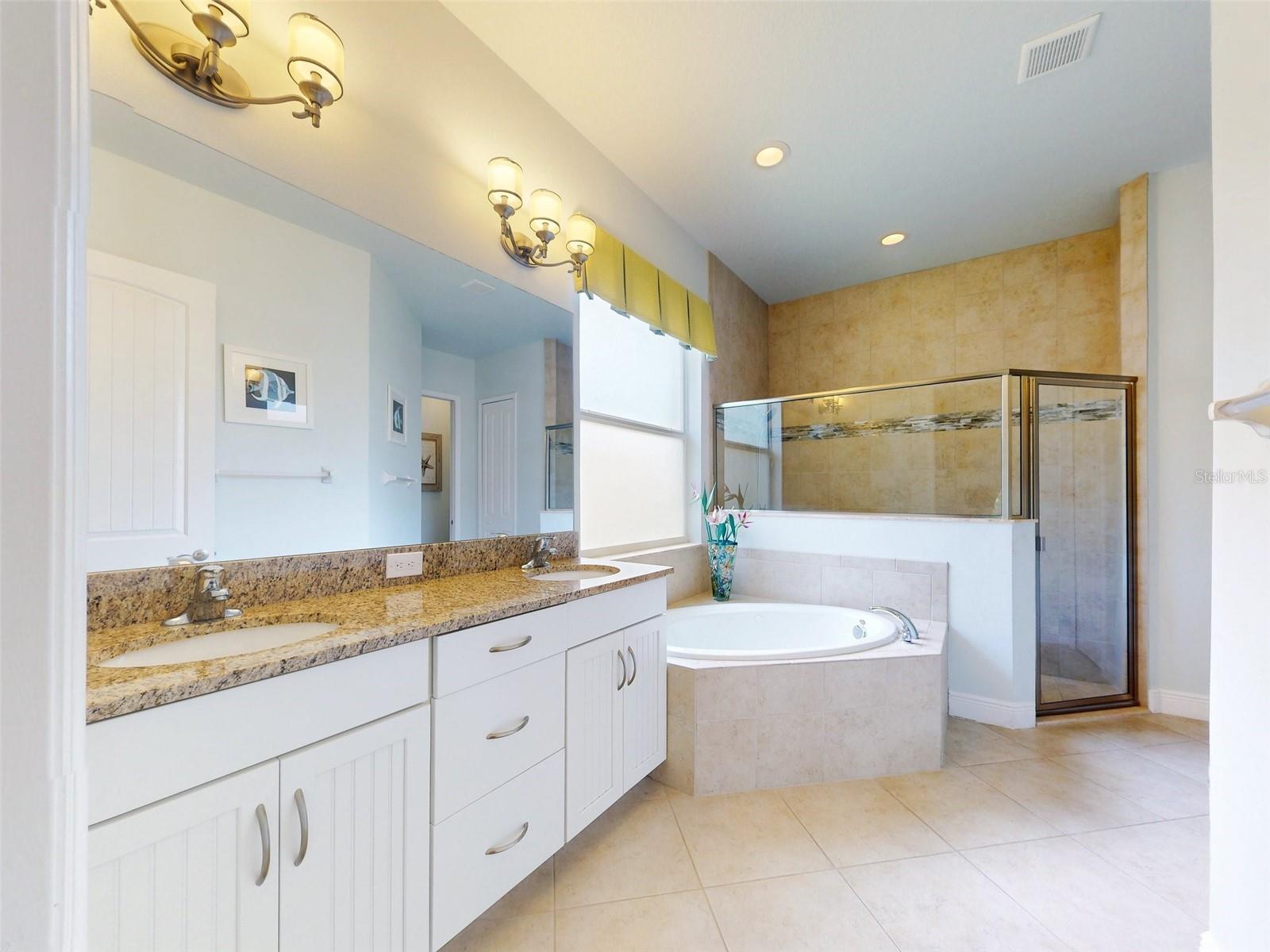 Image 34 of 53 For 3403 Torre Boulevard