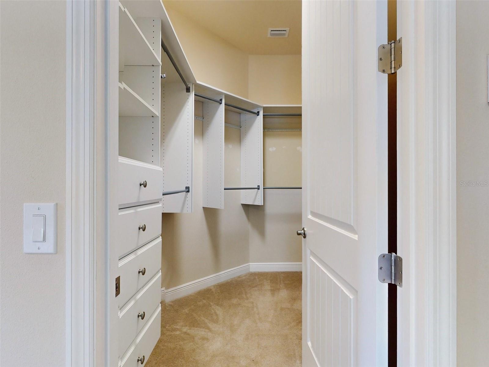 Image 37 of 53 For 3403 Torre Boulevard