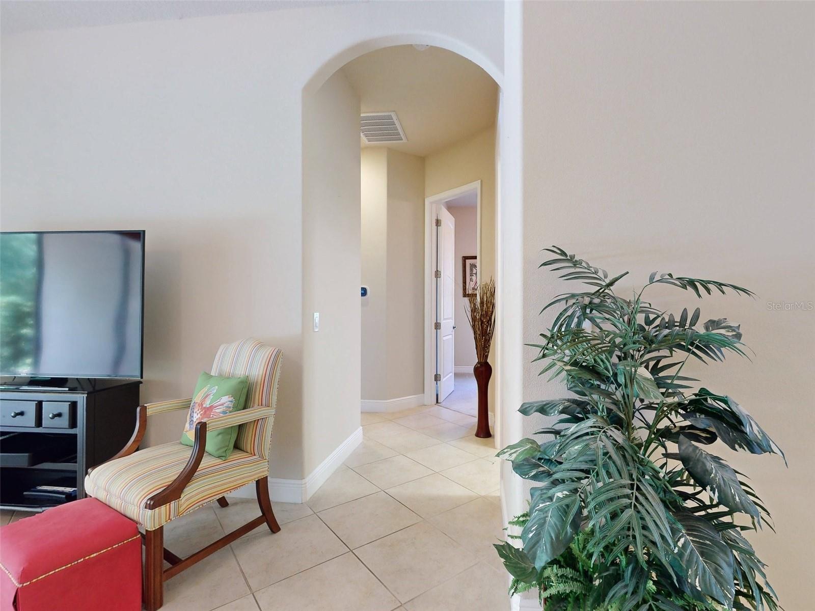 Image 38 of 53 For 3403 Torre Boulevard