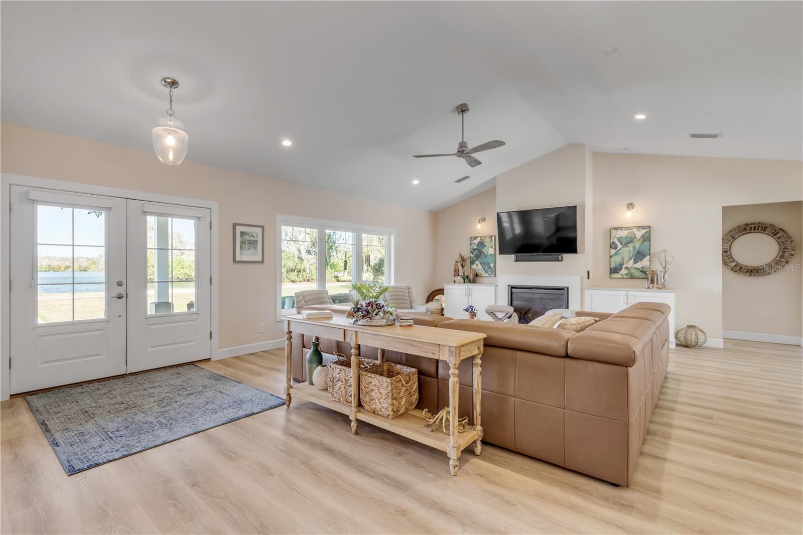 Image 11 of 80 For 2760 Pearl Lake Trail