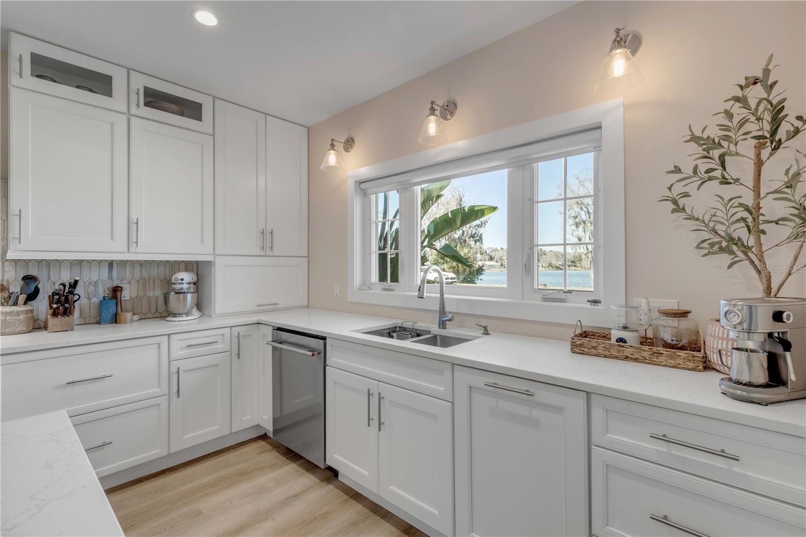 Image 17 of 80 For 2760 Pearl Lake Trail