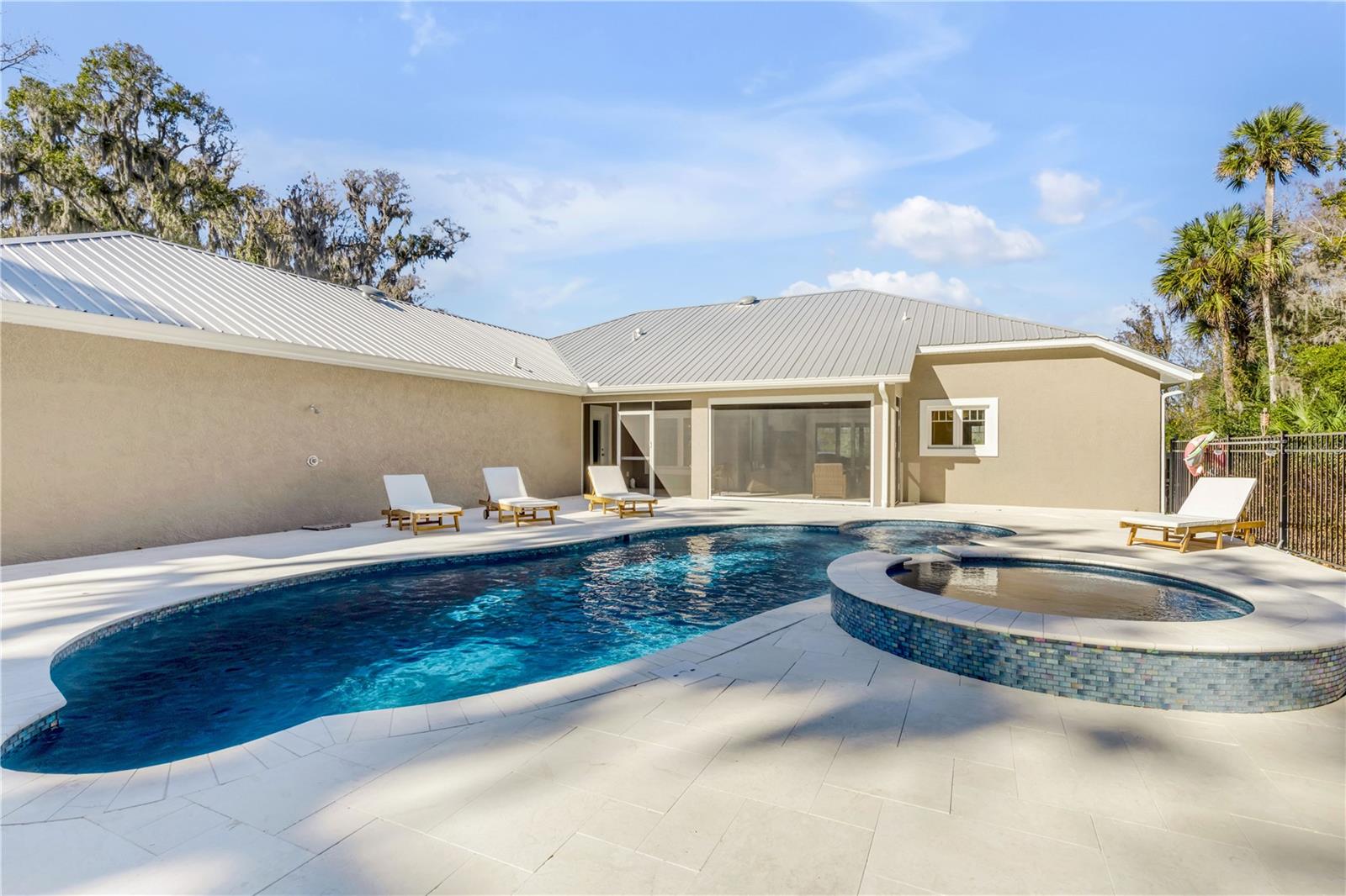 Image 2 of 80 For 2760 Pearl Lake Trail