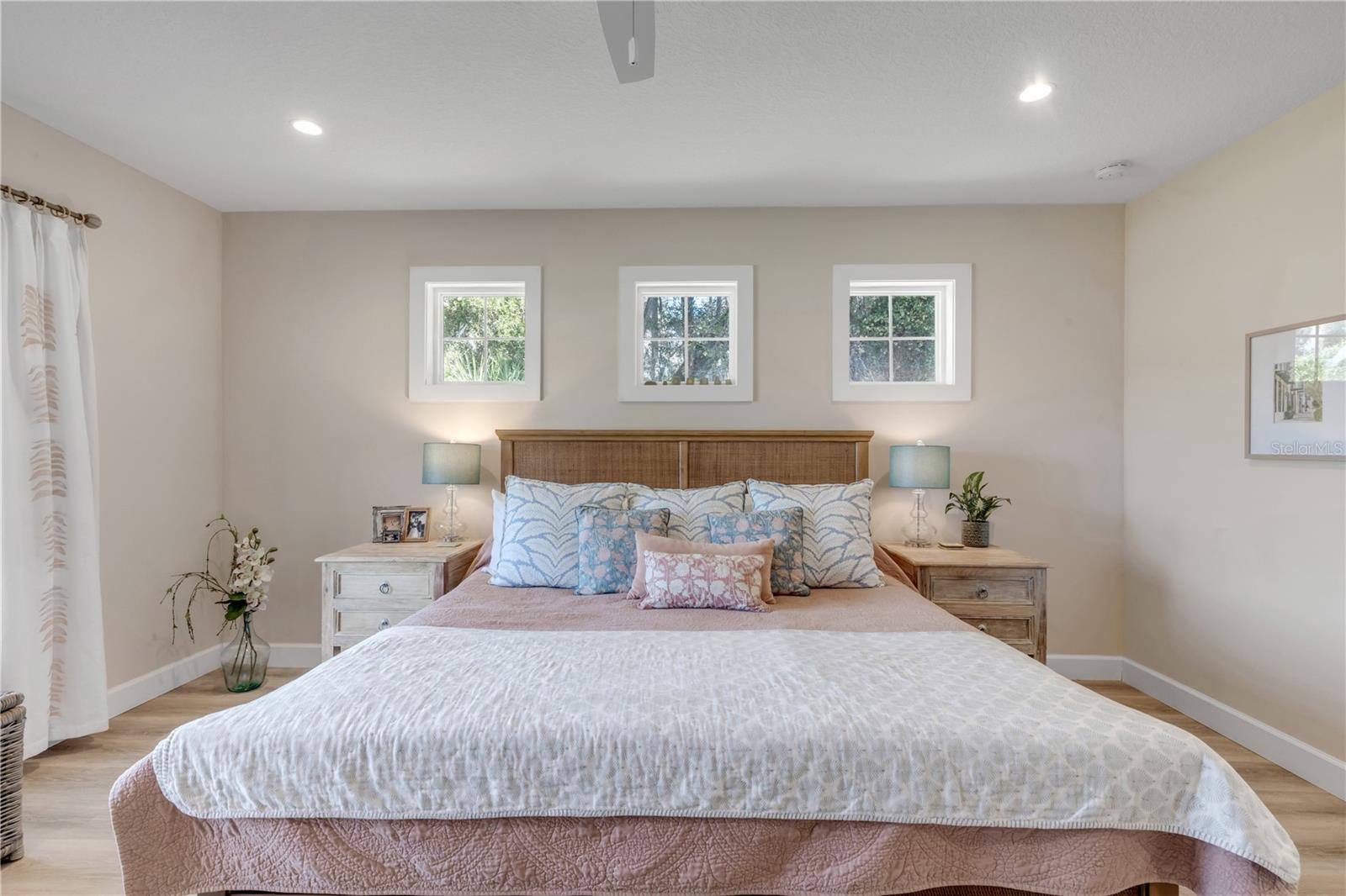 Image 27 of 80 For 2760 Pearl Lake Trail