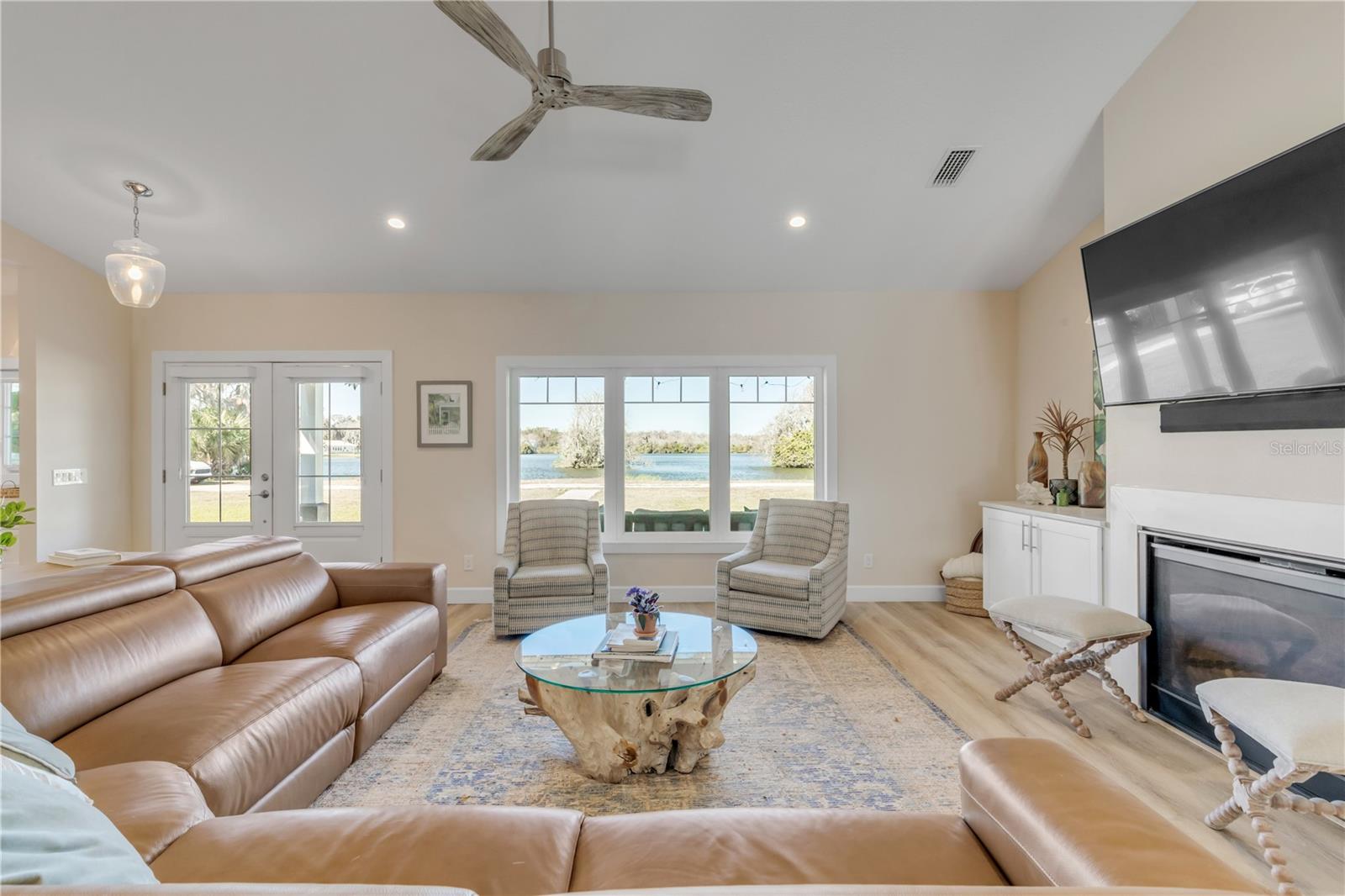 Image 8 of 80 For 2760 Pearl Lake Trail