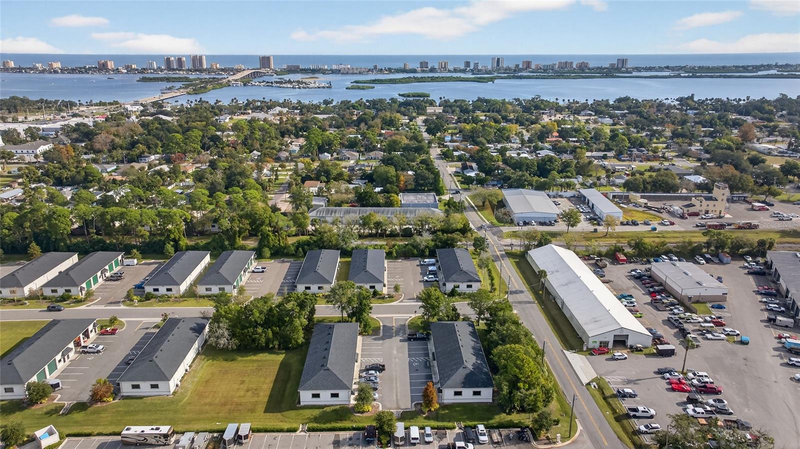 Image 28 of 40 For 601 Oak Street C & D