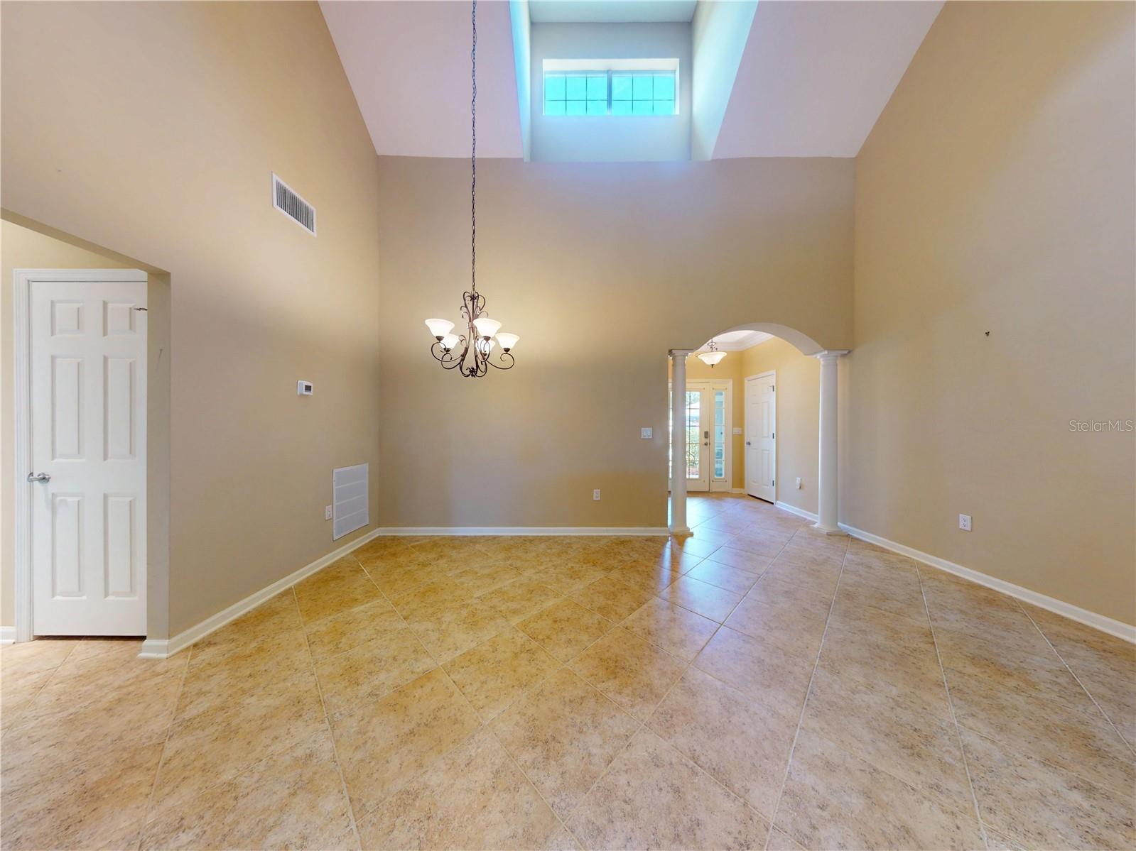 Image 5 of 87 For 1938 Turnbull Lakes Drive