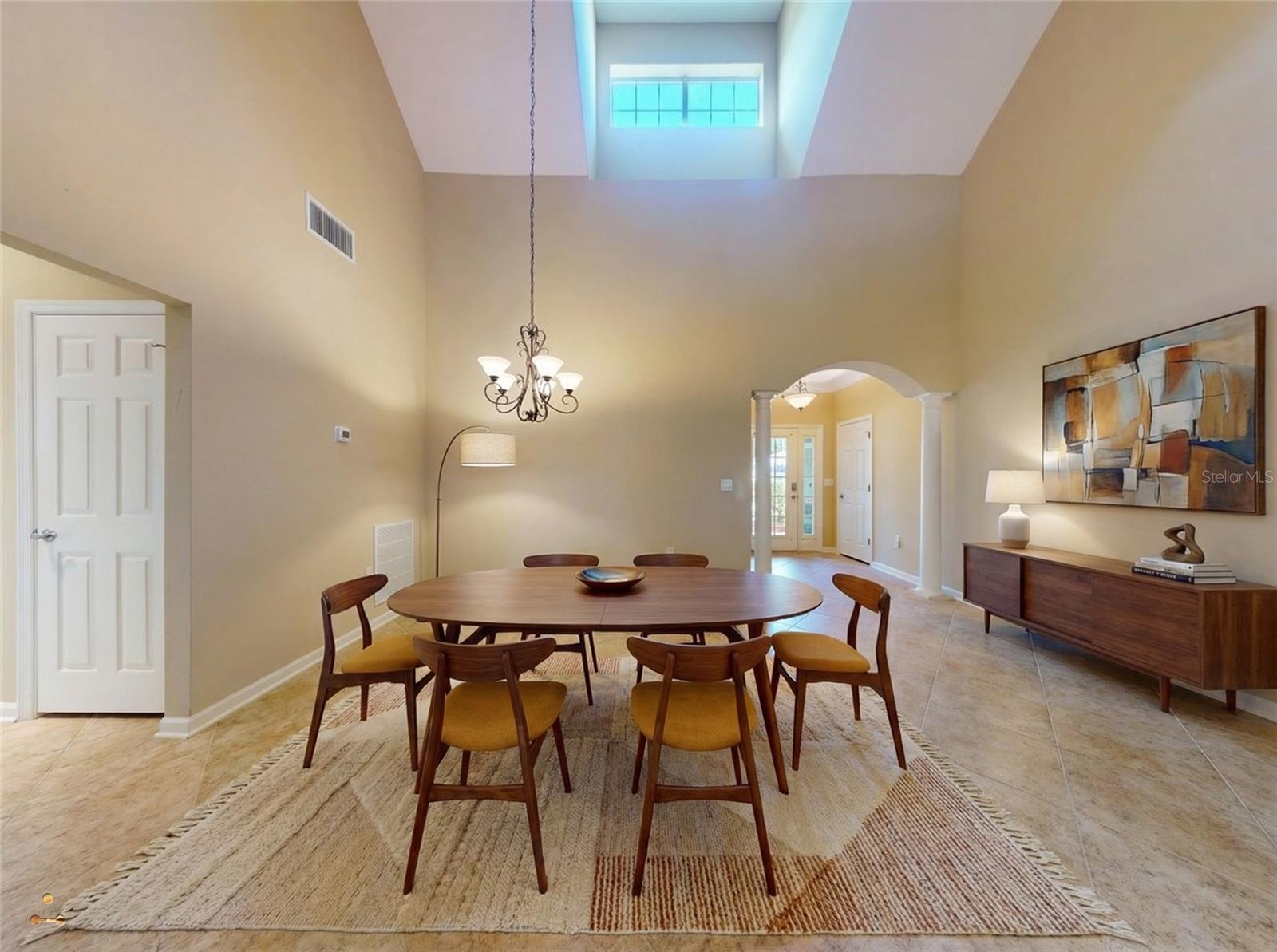 Image 6 of 87 For 1938 Turnbull Lakes Drive