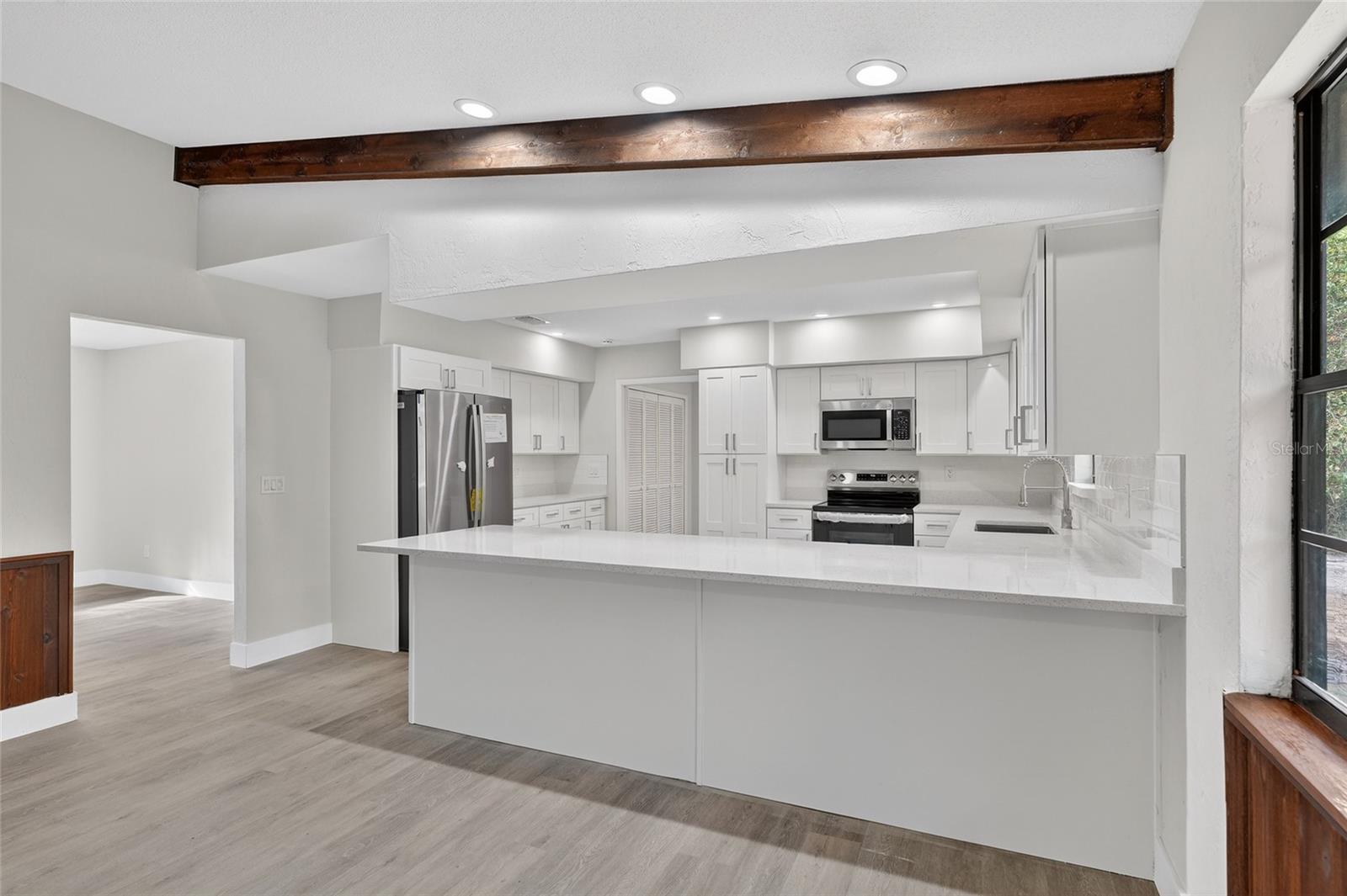 Image 24 of 49 For 310 Country Circle Drive W