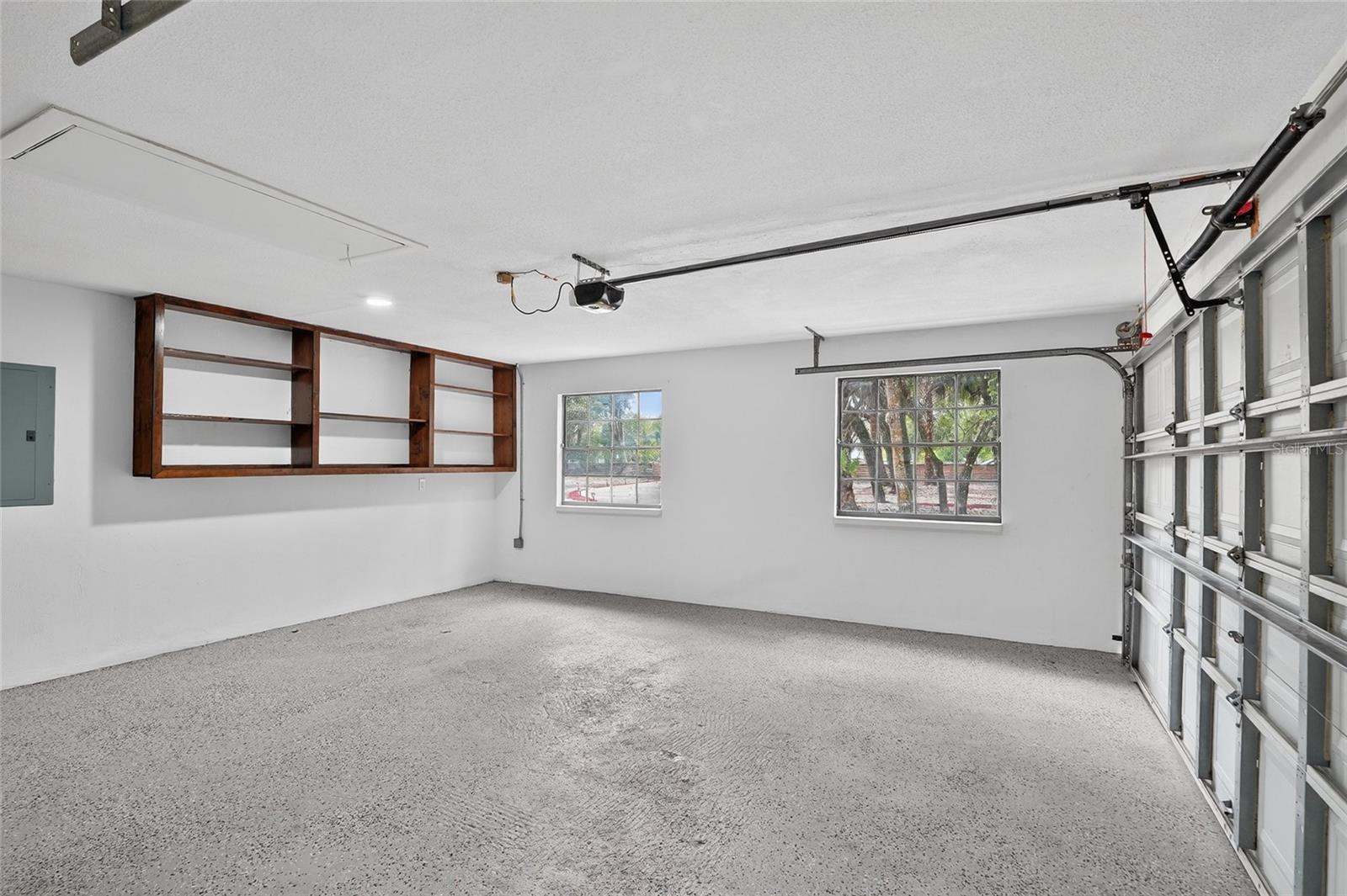 Image 35 of 49 For 310 Country Circle Drive W