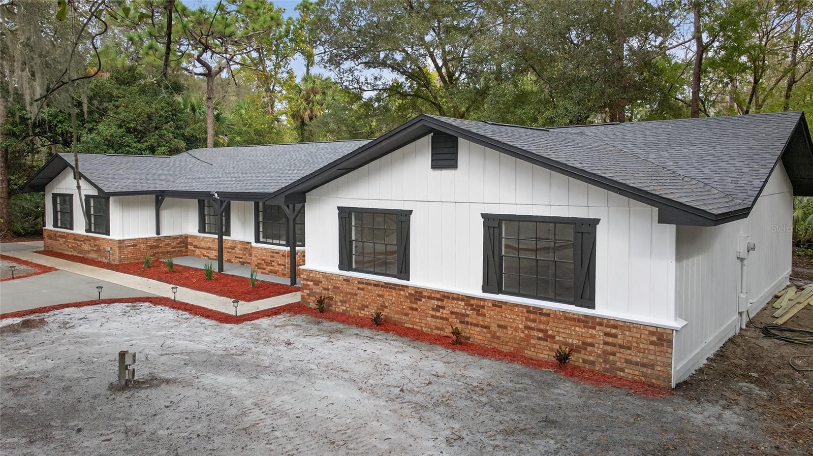 Image 36 of 49 For 310 Country Circle Drive W