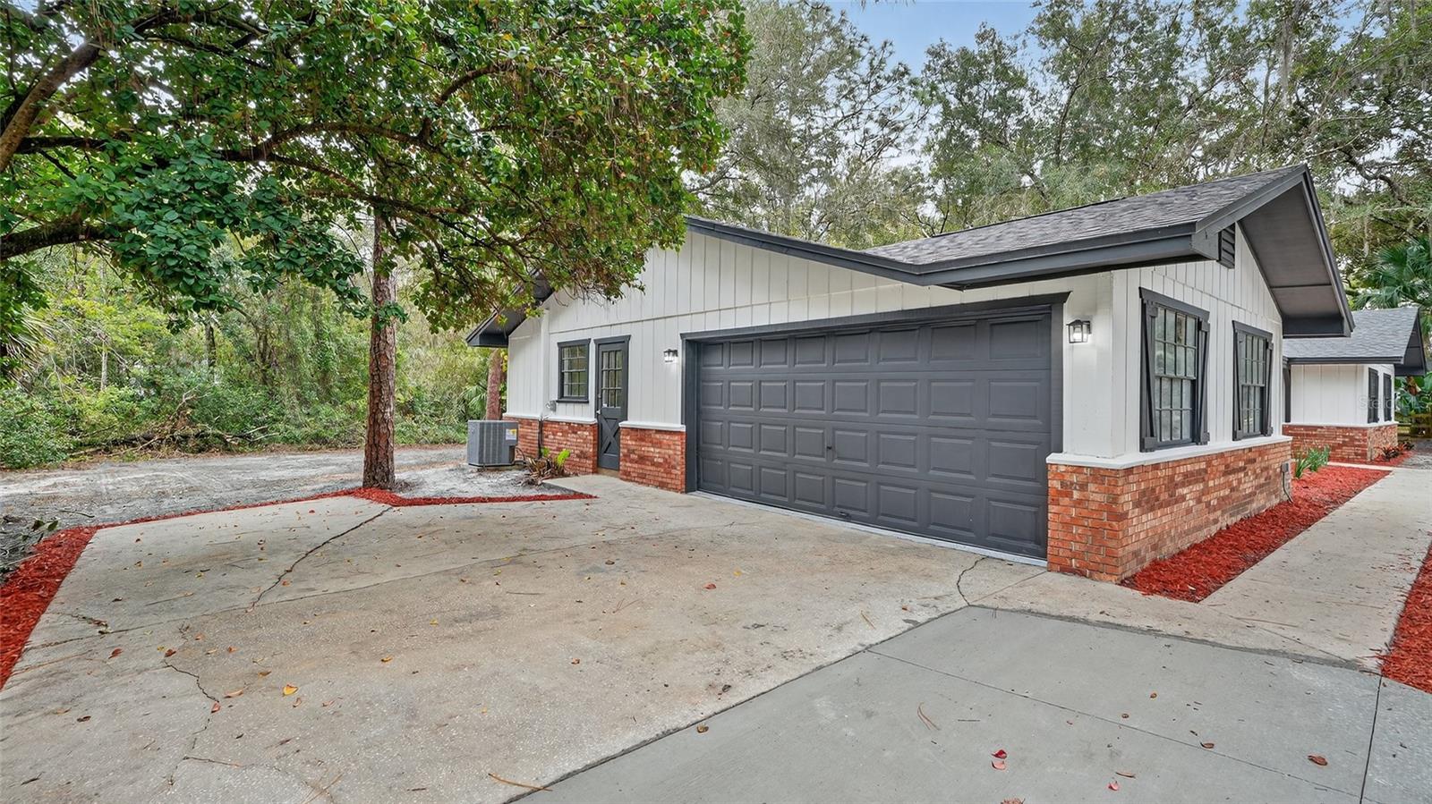 Image 40 of 49 For 310 Country Circle Drive W