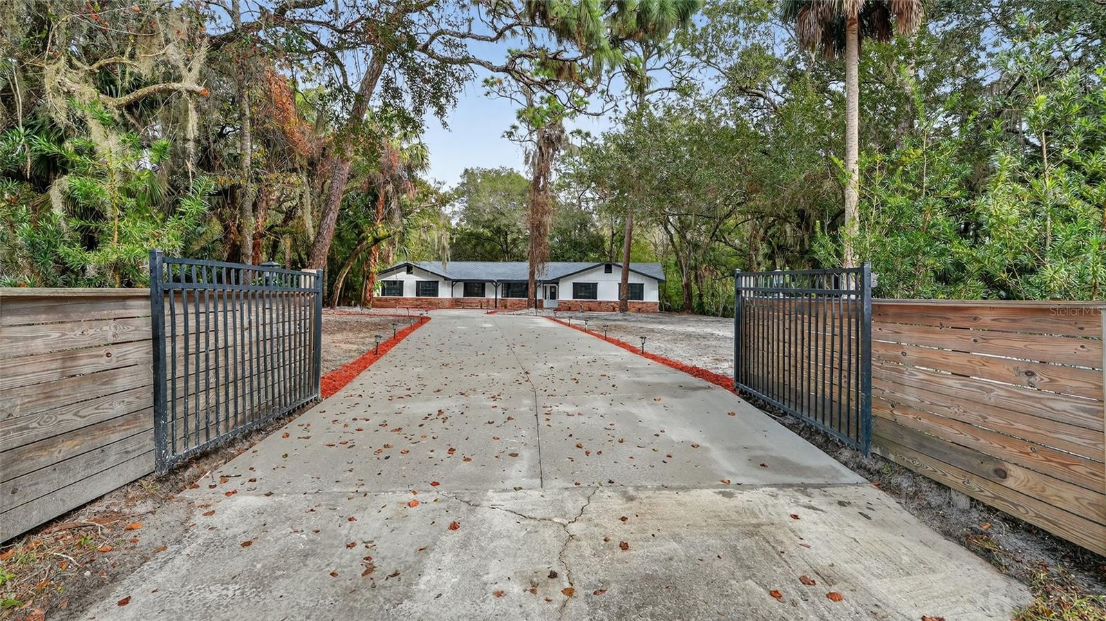 Image 43 of 49 For 310 Country Circle Drive W