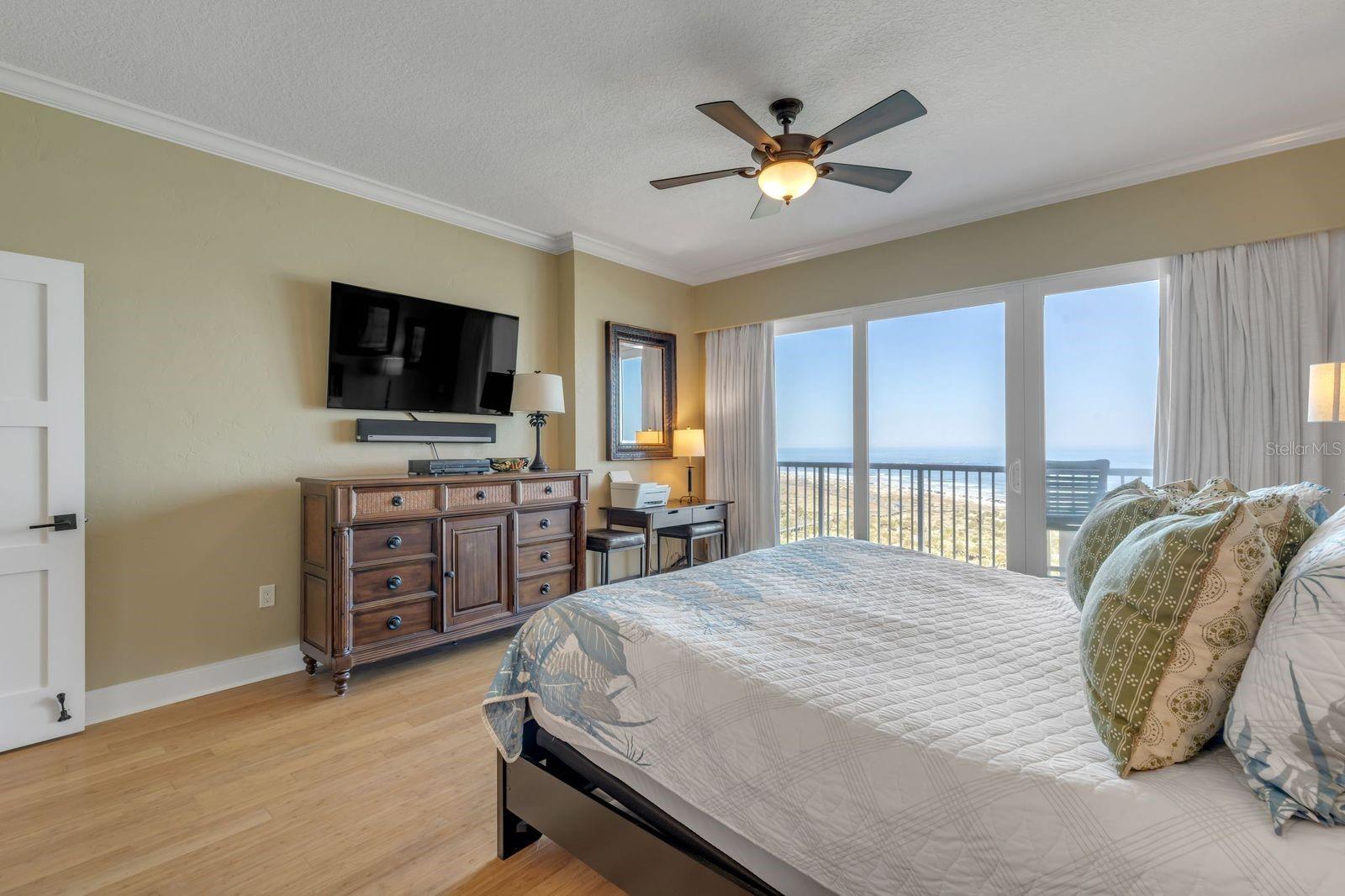 Image 37 of 77 For 257 Minorca Beach Way 1405