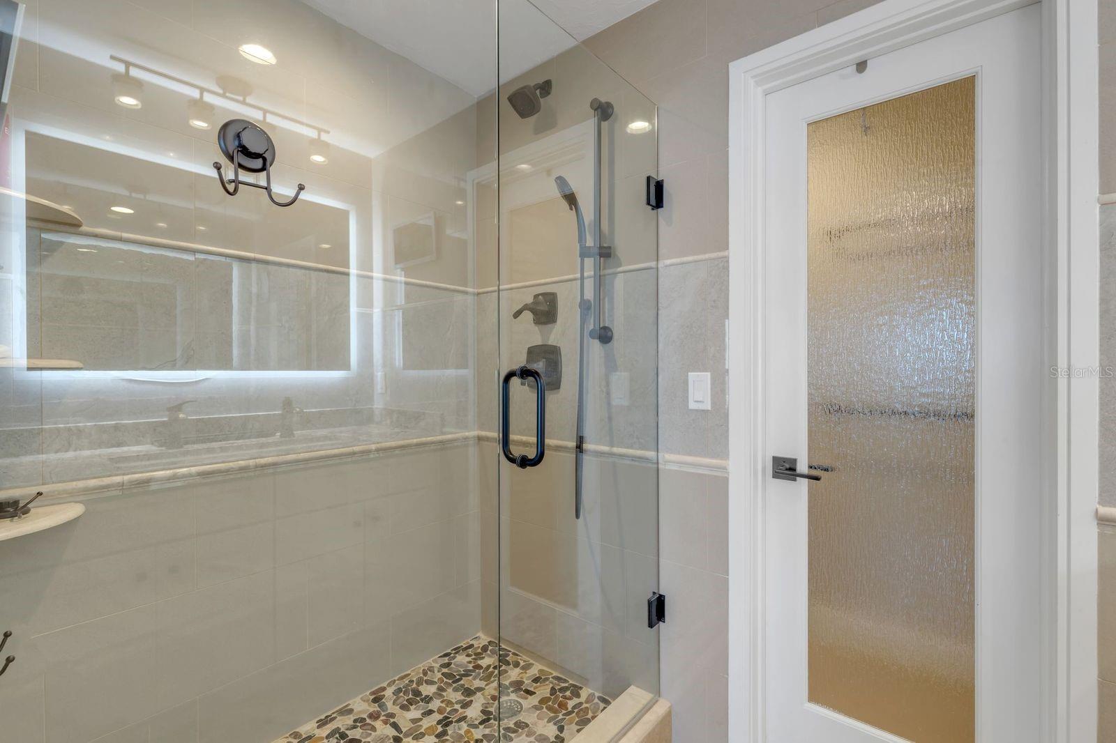 Image 43 of 77 For 257 Minorca Beach Way 1405