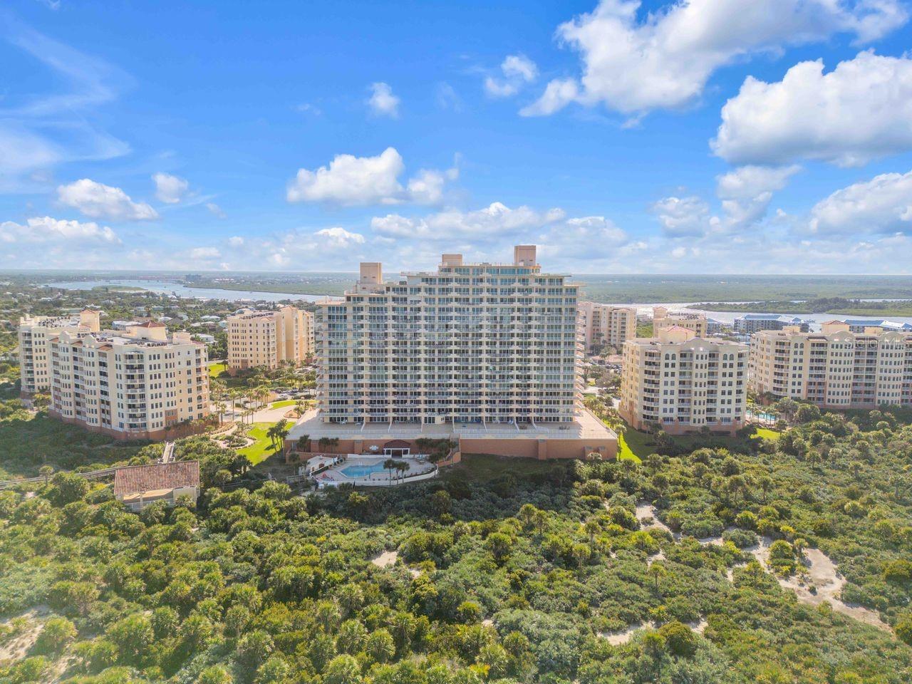 Image 53 of 77 For 257 Minorca Beach Way 1405