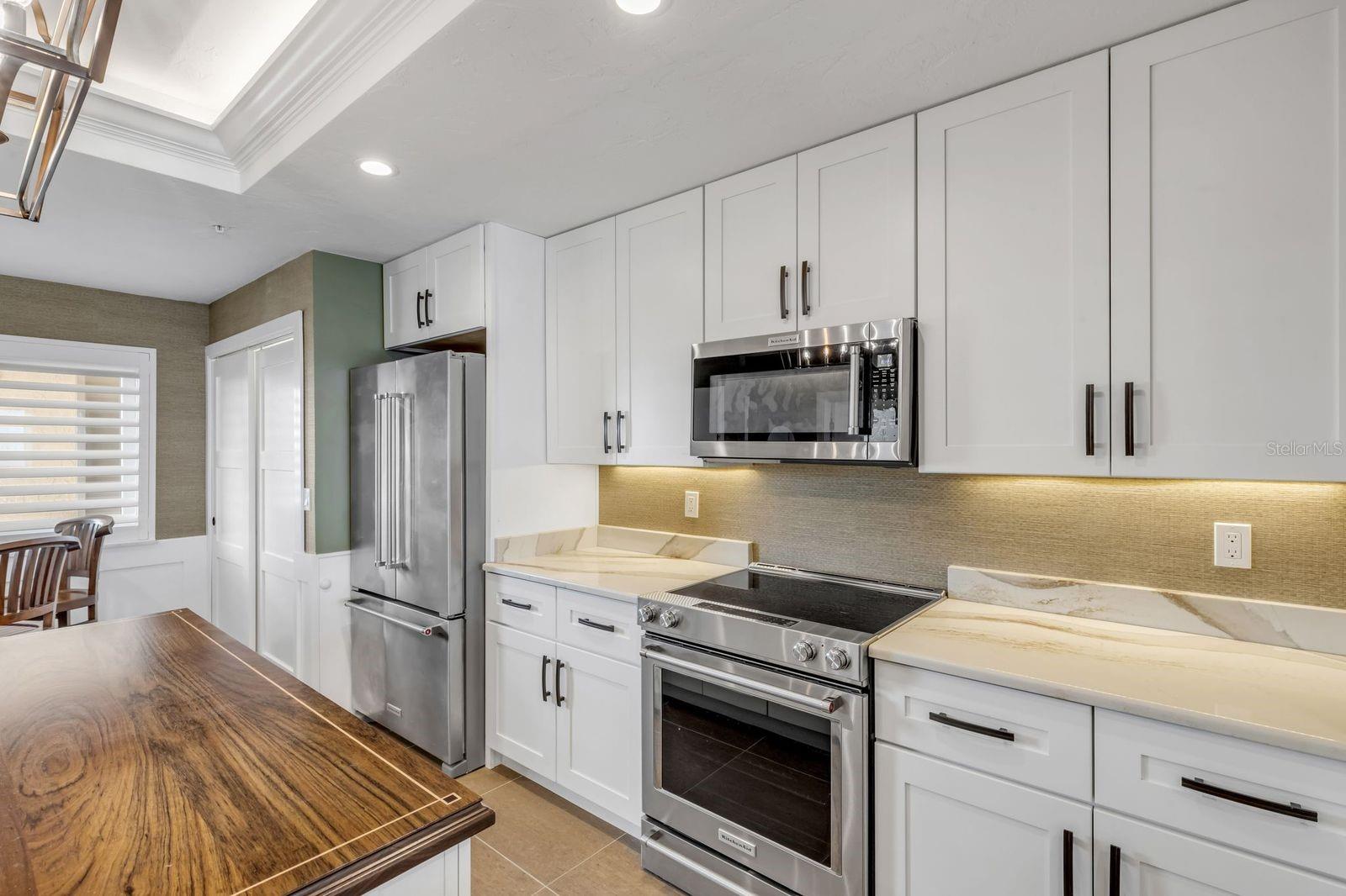 Image 7 of 77 For 257 Minorca Beach Way 1405