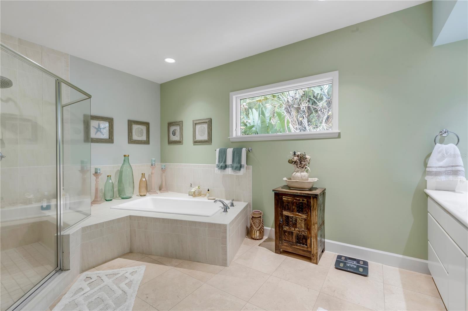 Image 67 of 100 For Address Not Provided