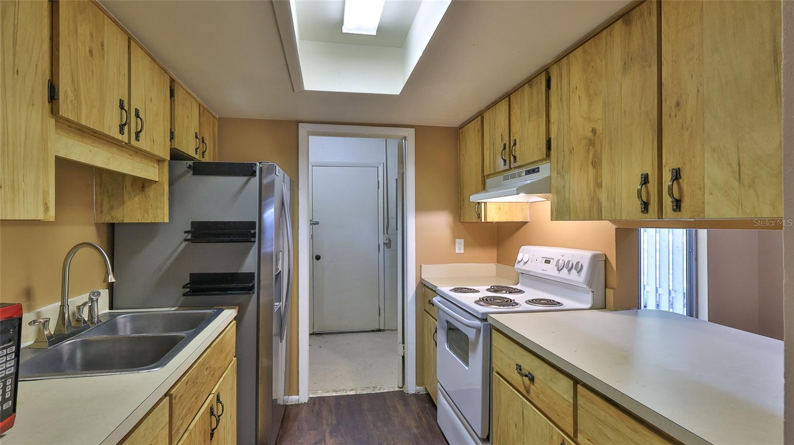 Image 11 of 27 For 1802 Fern Palm Drive