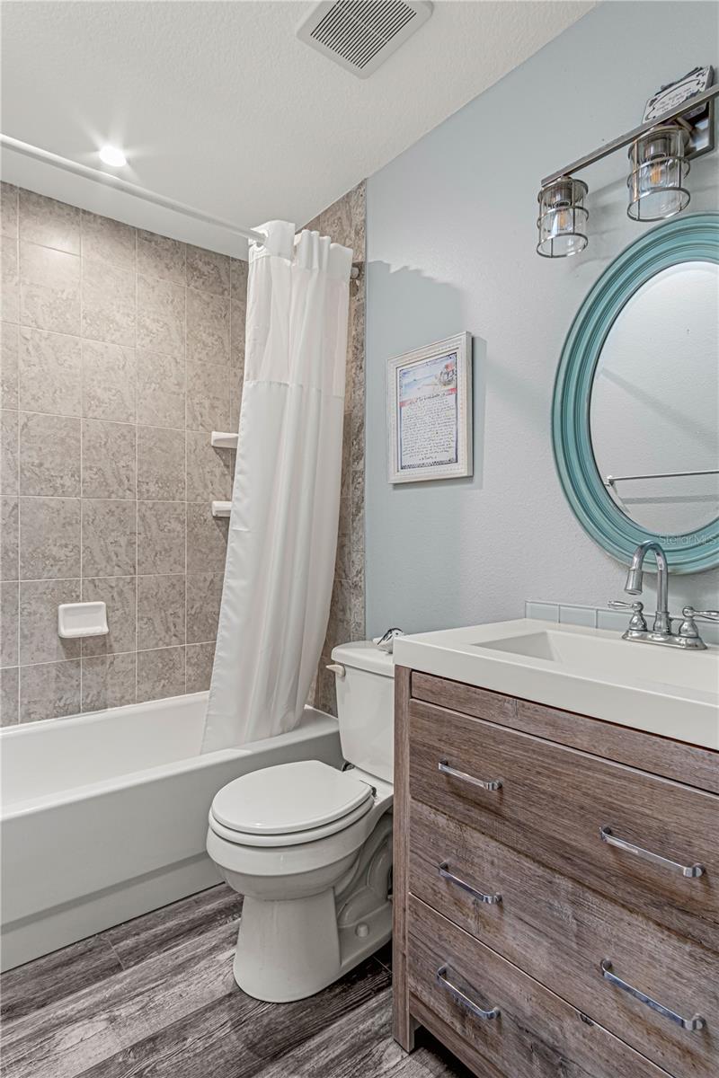 Image 17 of 41 For 4638 Van Kleeck Drive