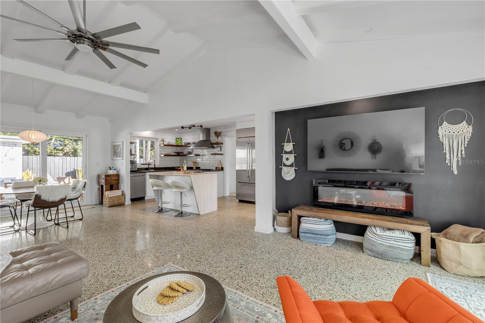 Image 11 of 76 For 905 Peninsula Avenue