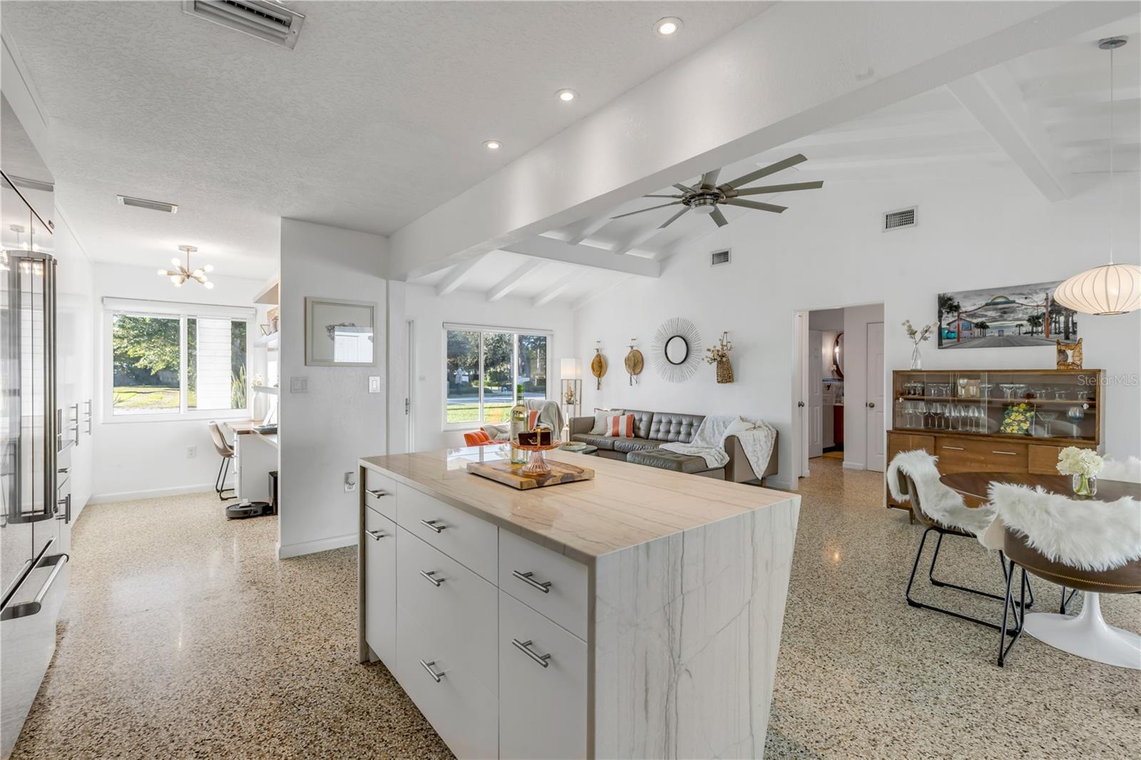 Image 24 of 76 For 905 Peninsula Avenue