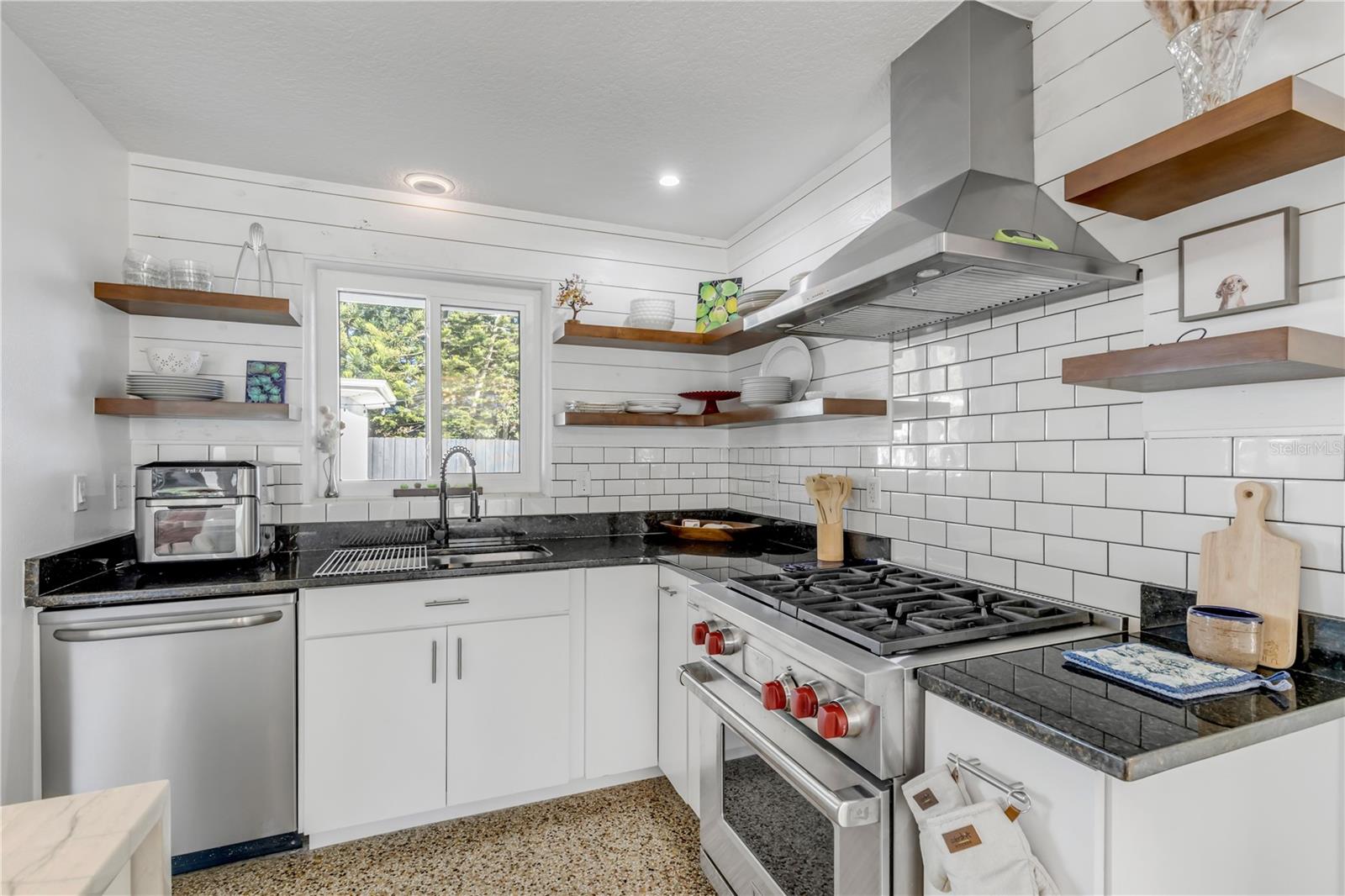 Image 25 of 76 For 905 Peninsula Avenue