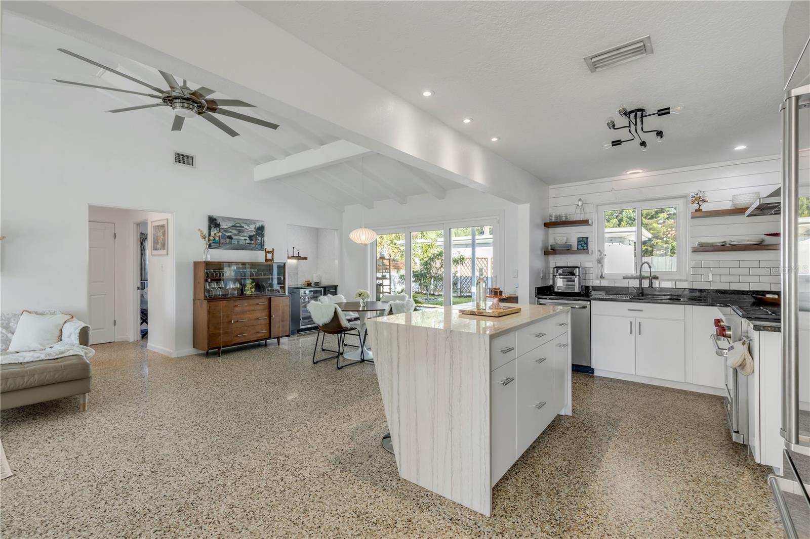 Image 26 of 76 For 905 Peninsula Avenue