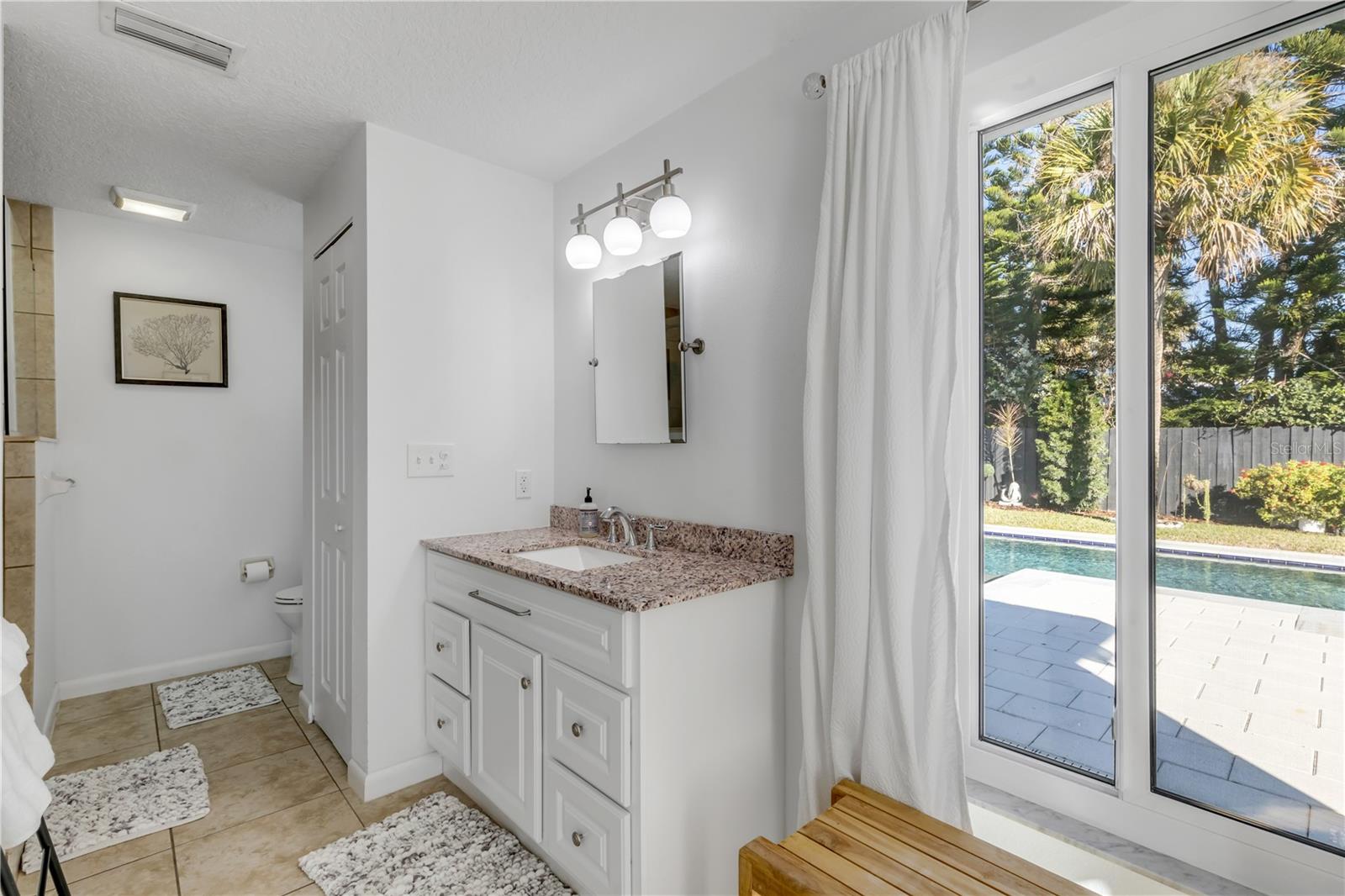 Image 41 of 76 For 905 Peninsula Avenue