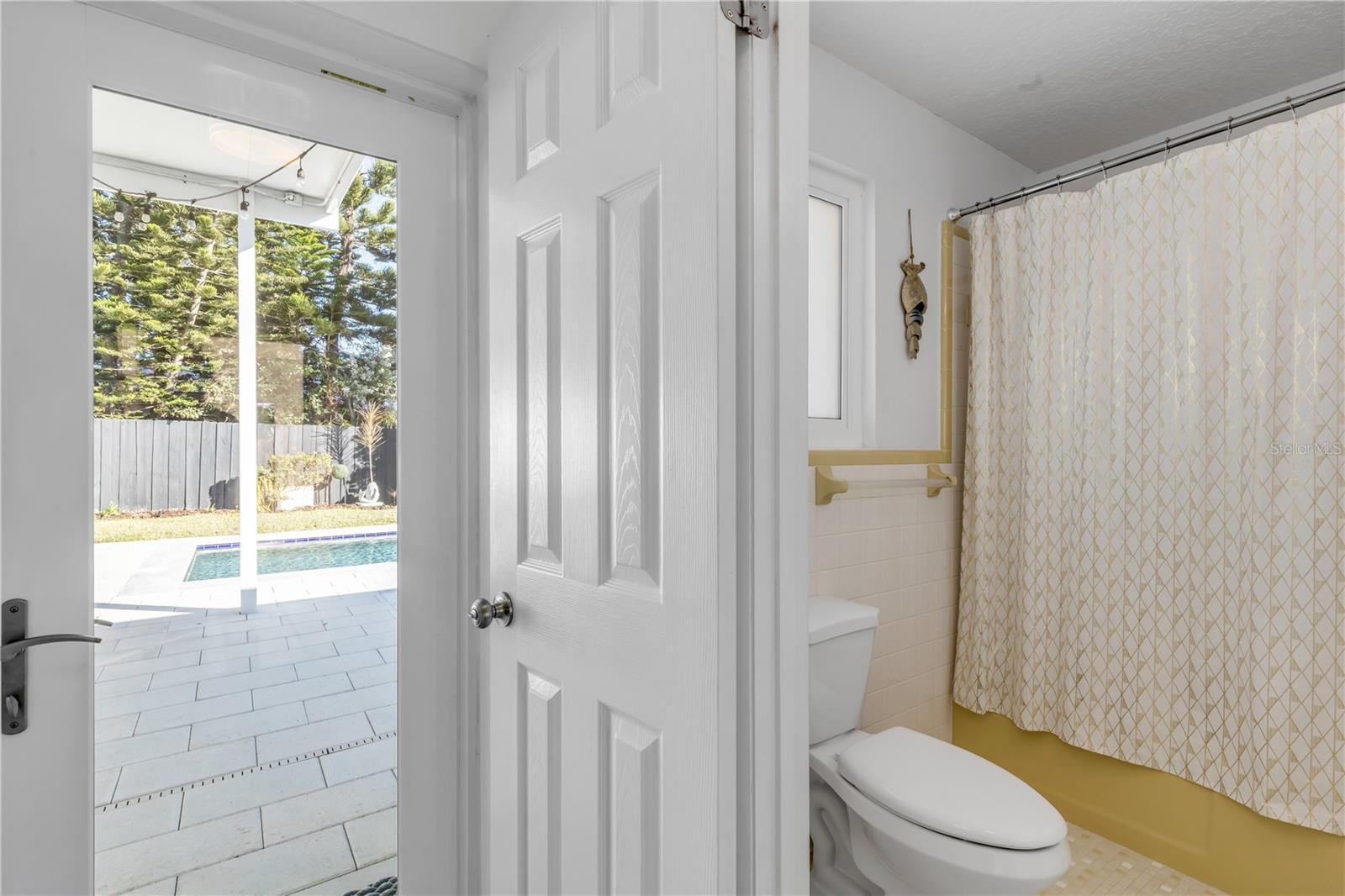 Image 49 of 76 For 905 Peninsula Avenue