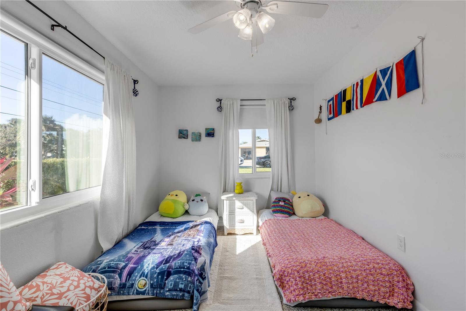 Image 51 of 76 For 905 Peninsula Avenue