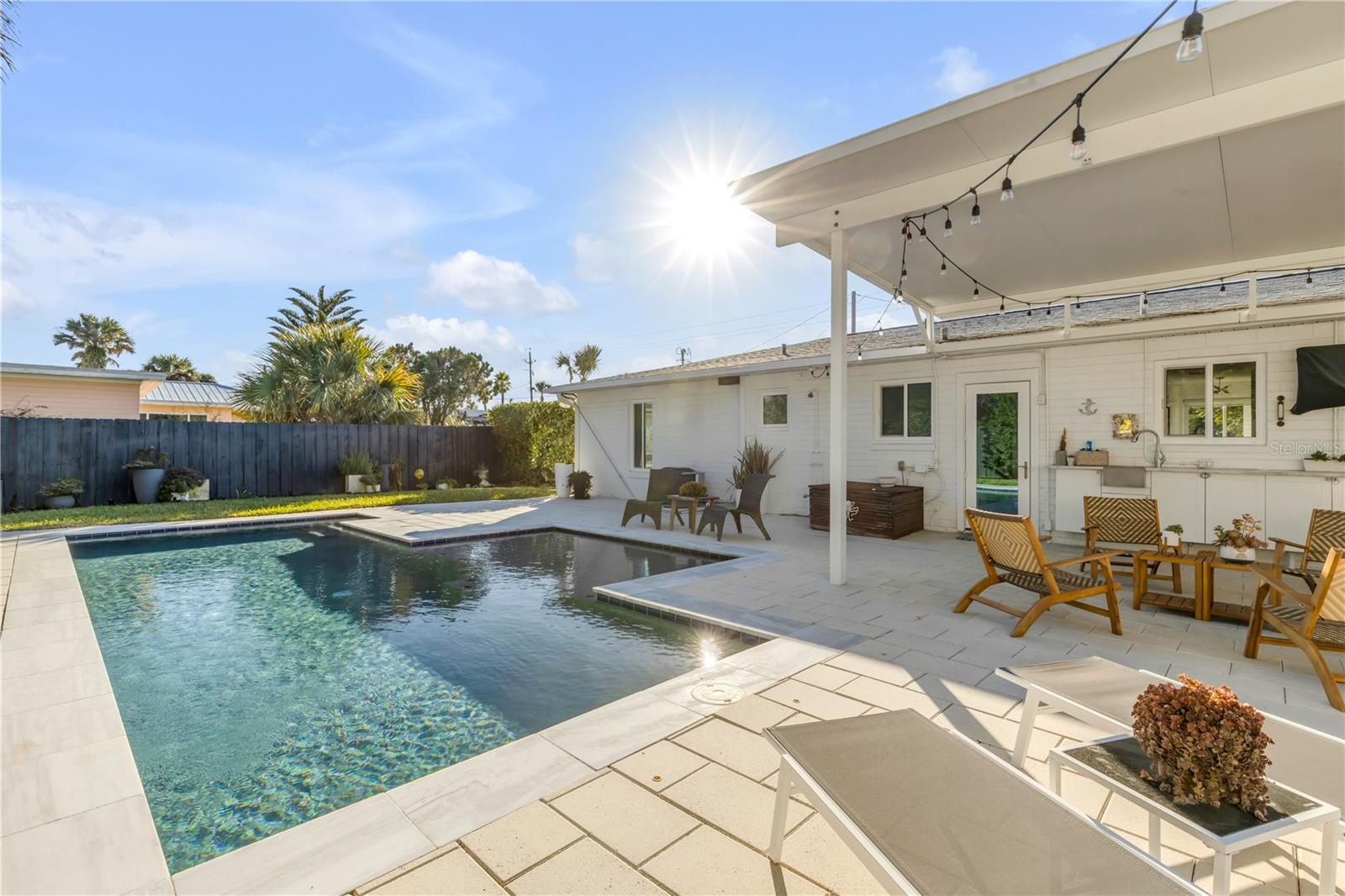 Image 58 of 76 For 905 Peninsula Avenue