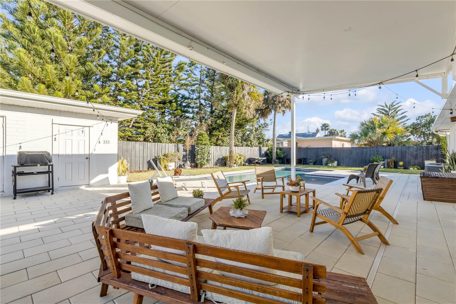 Image 62 of 76 For 905 Peninsula Avenue