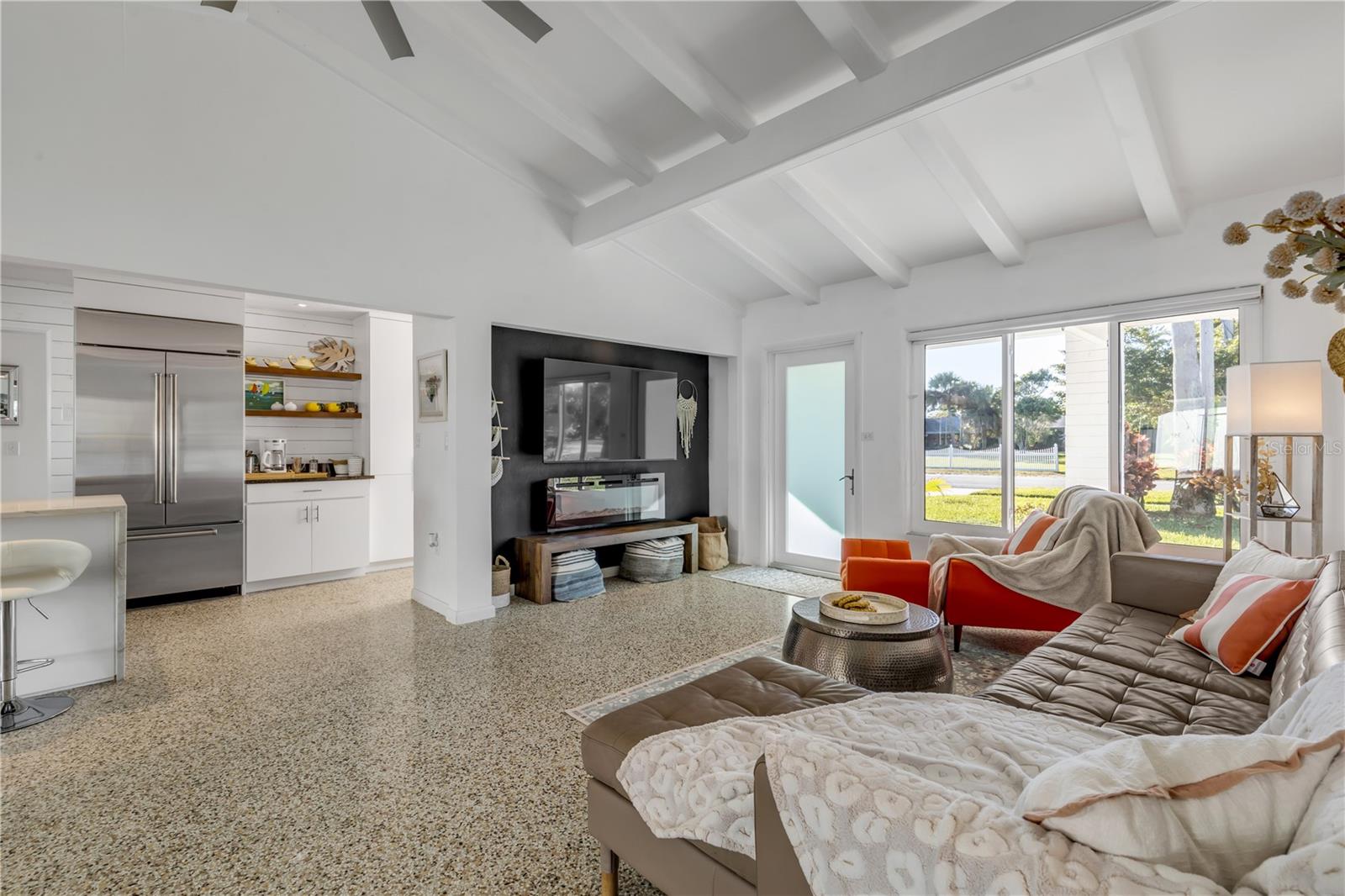 Image 9 of 76 For 905 Peninsula Avenue