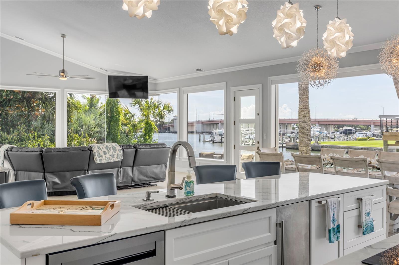 Image 22 of 100 For 444 Quay Assisi Court