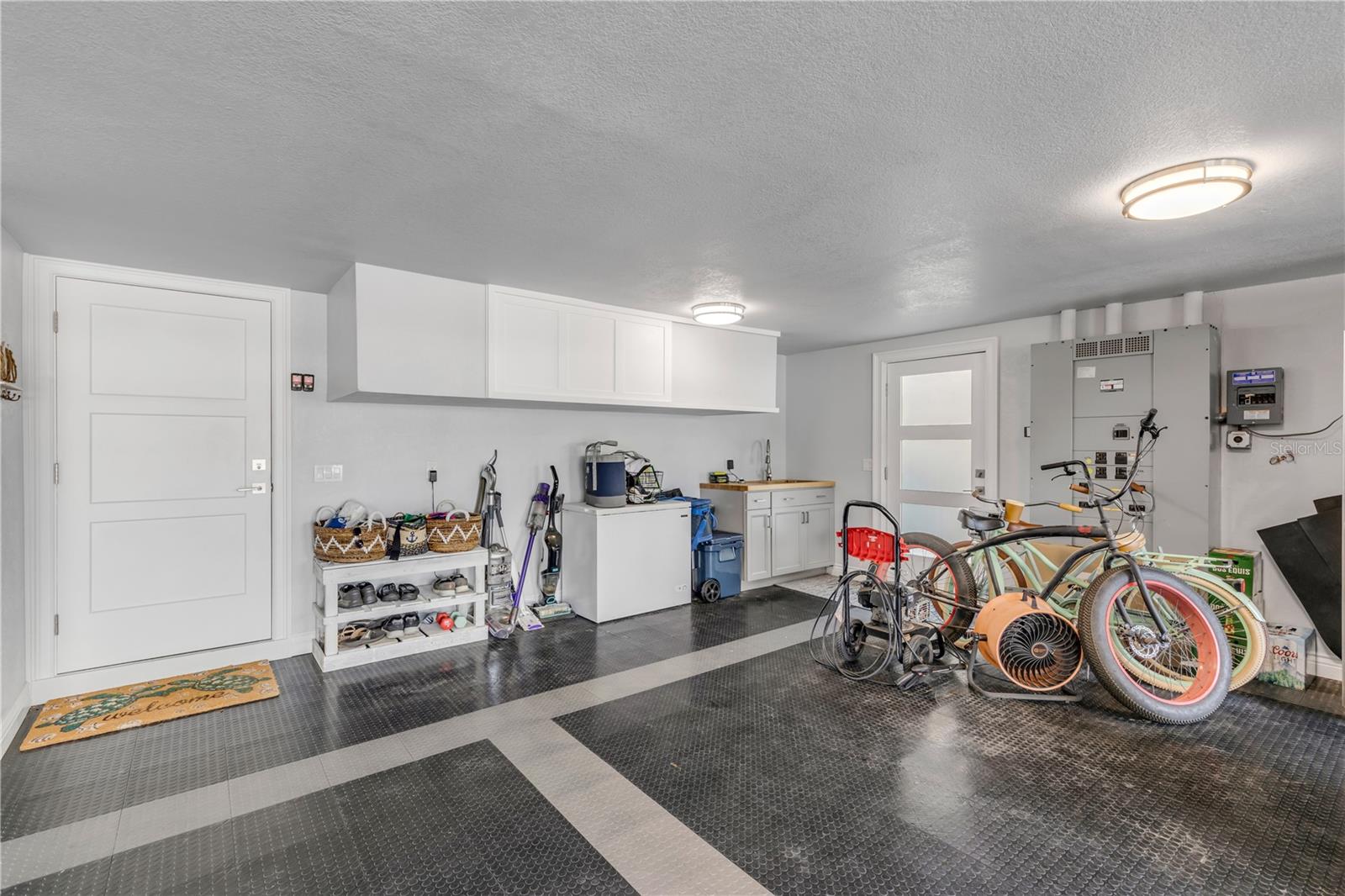 Image 99 of 100 For 444 Quay Assisi Court