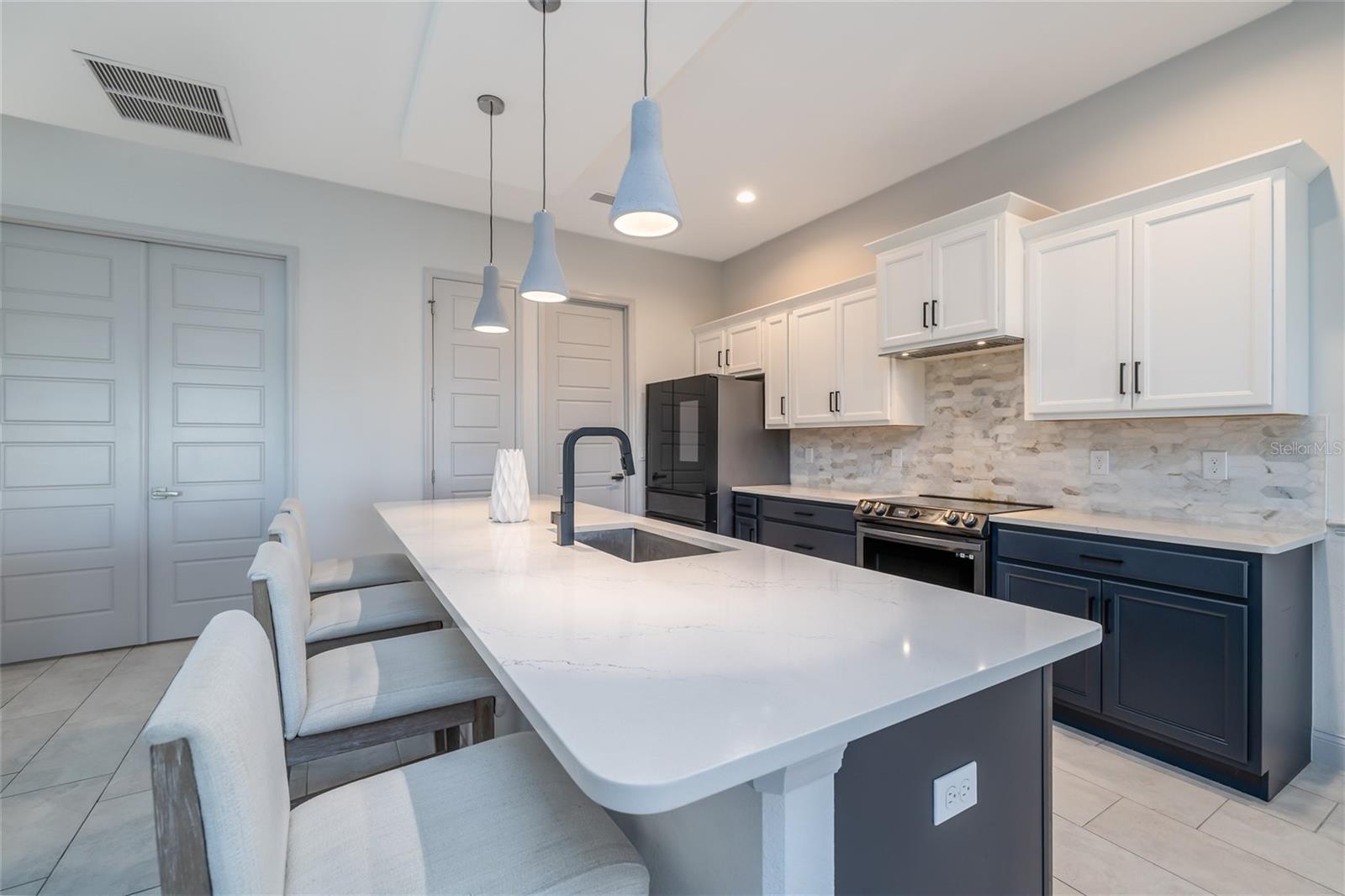 Image 22 of 52 For 1567 Lake Reserve Drive