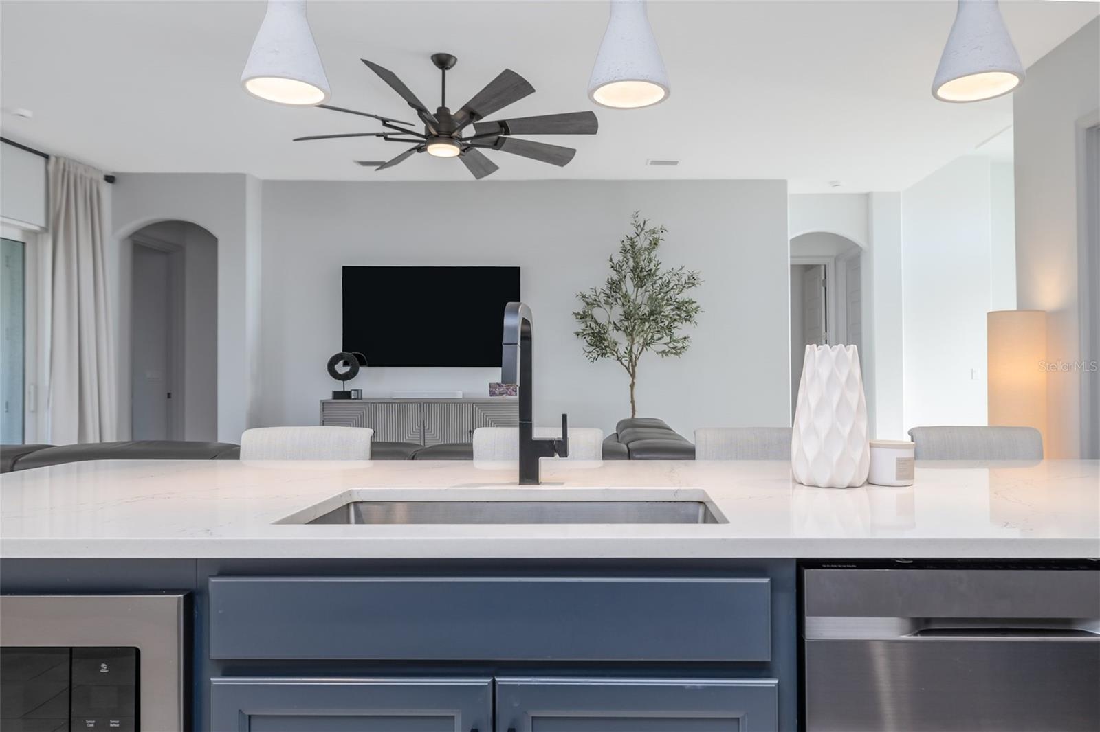 Image 27 of 52 For 1567 Lake Reserve Drive