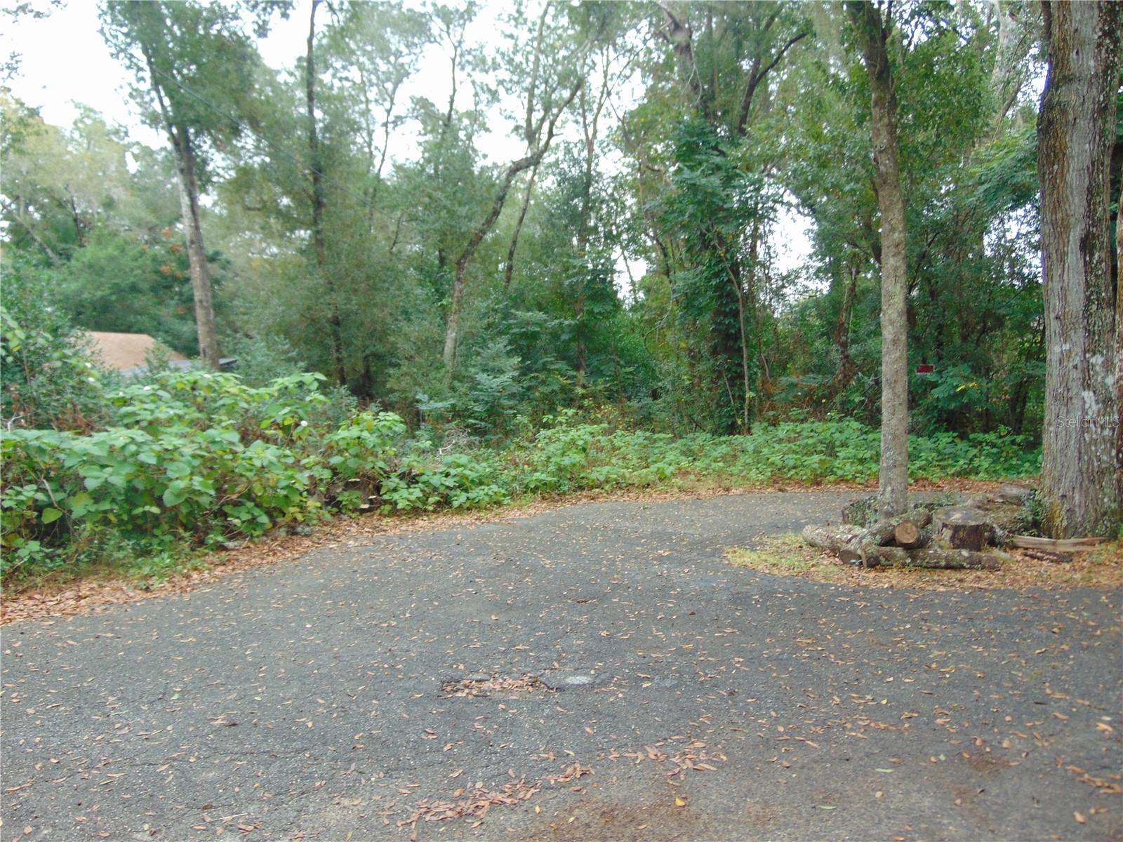 Image 2 of 6 For Fairway Avenue