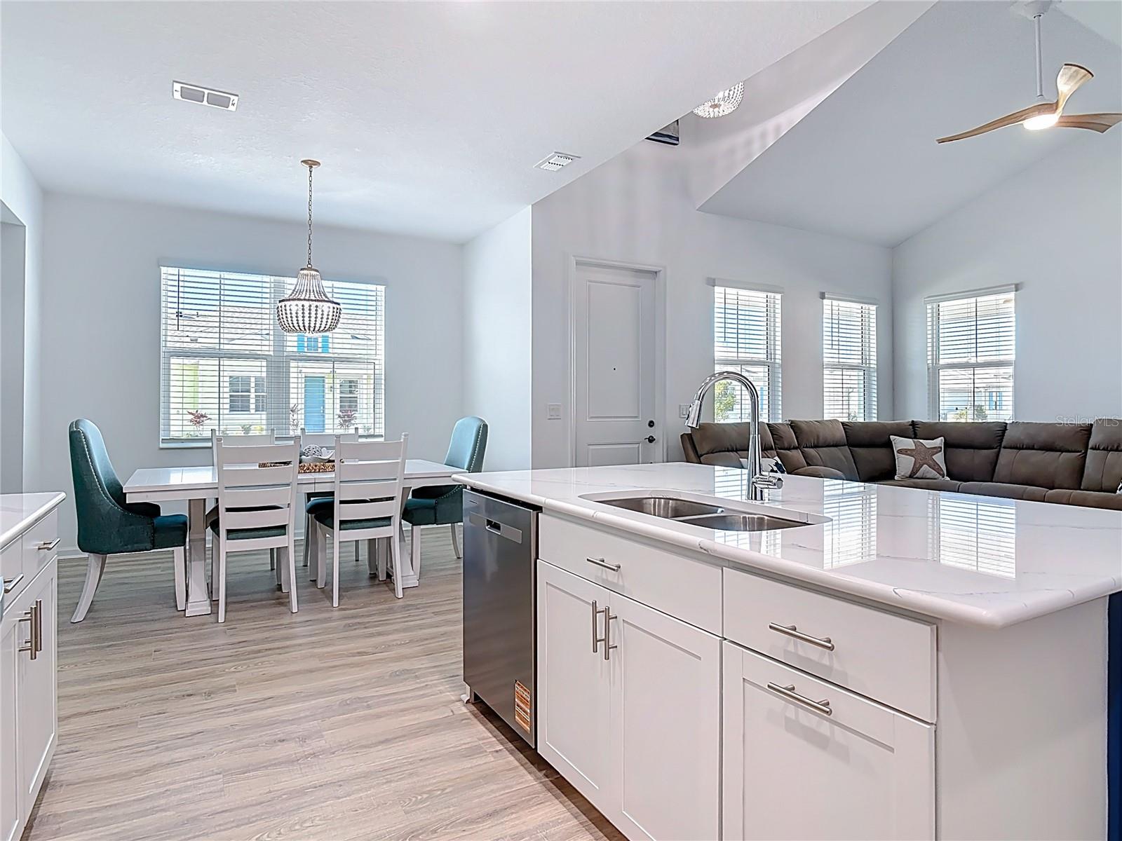 Image 4 of 23 For 272 Last Mango Drive