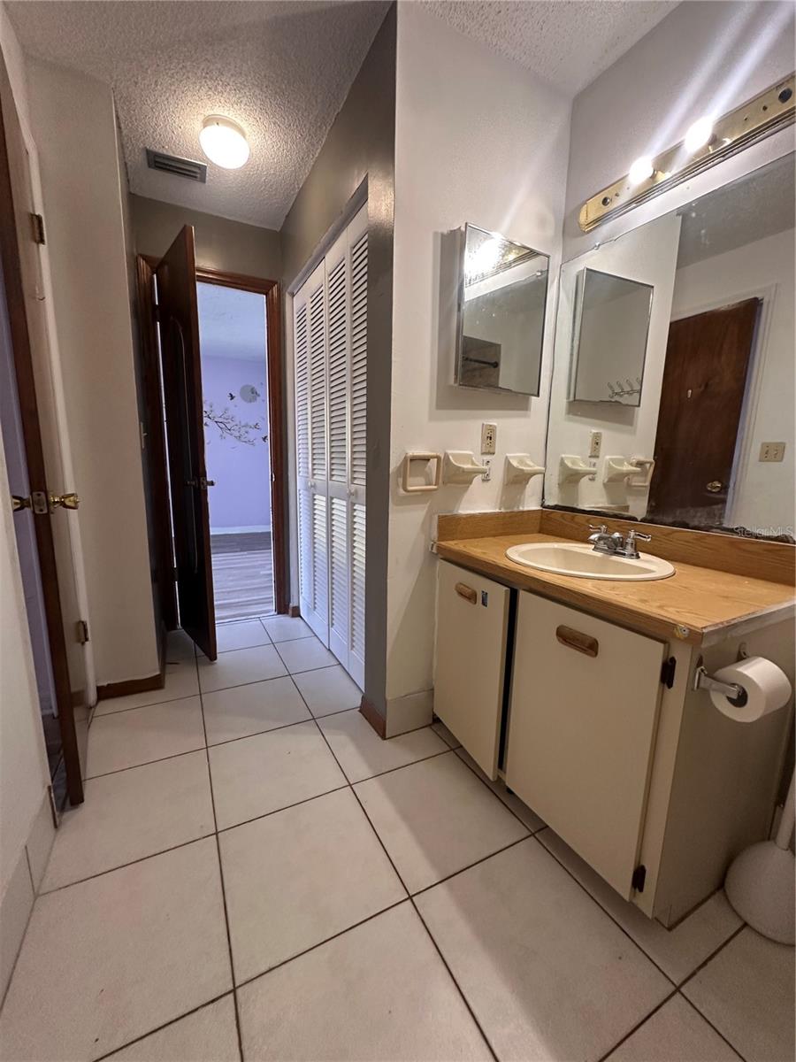 Image 16 of 28 For 2016 Oak Meadow Circle