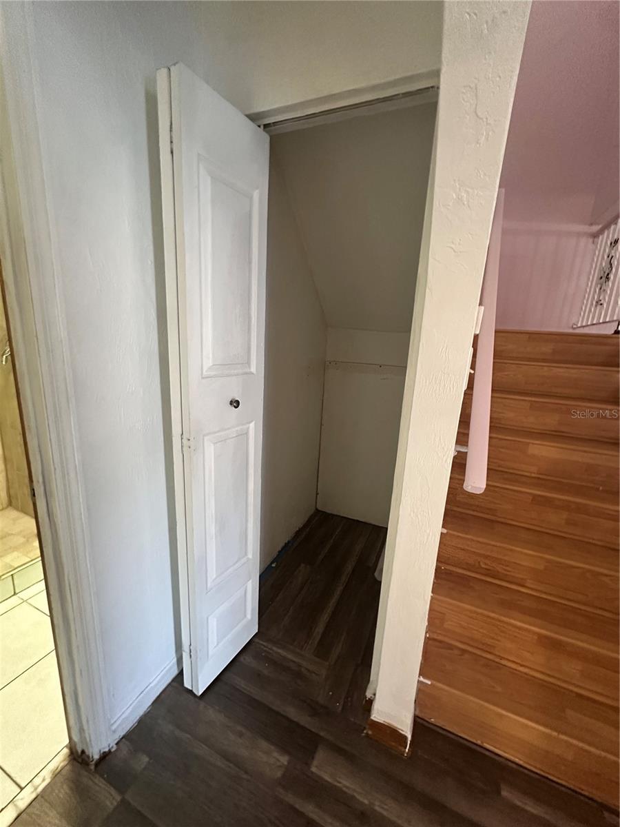 Image 21 of 28 For 2016 Oak Meadow Circle