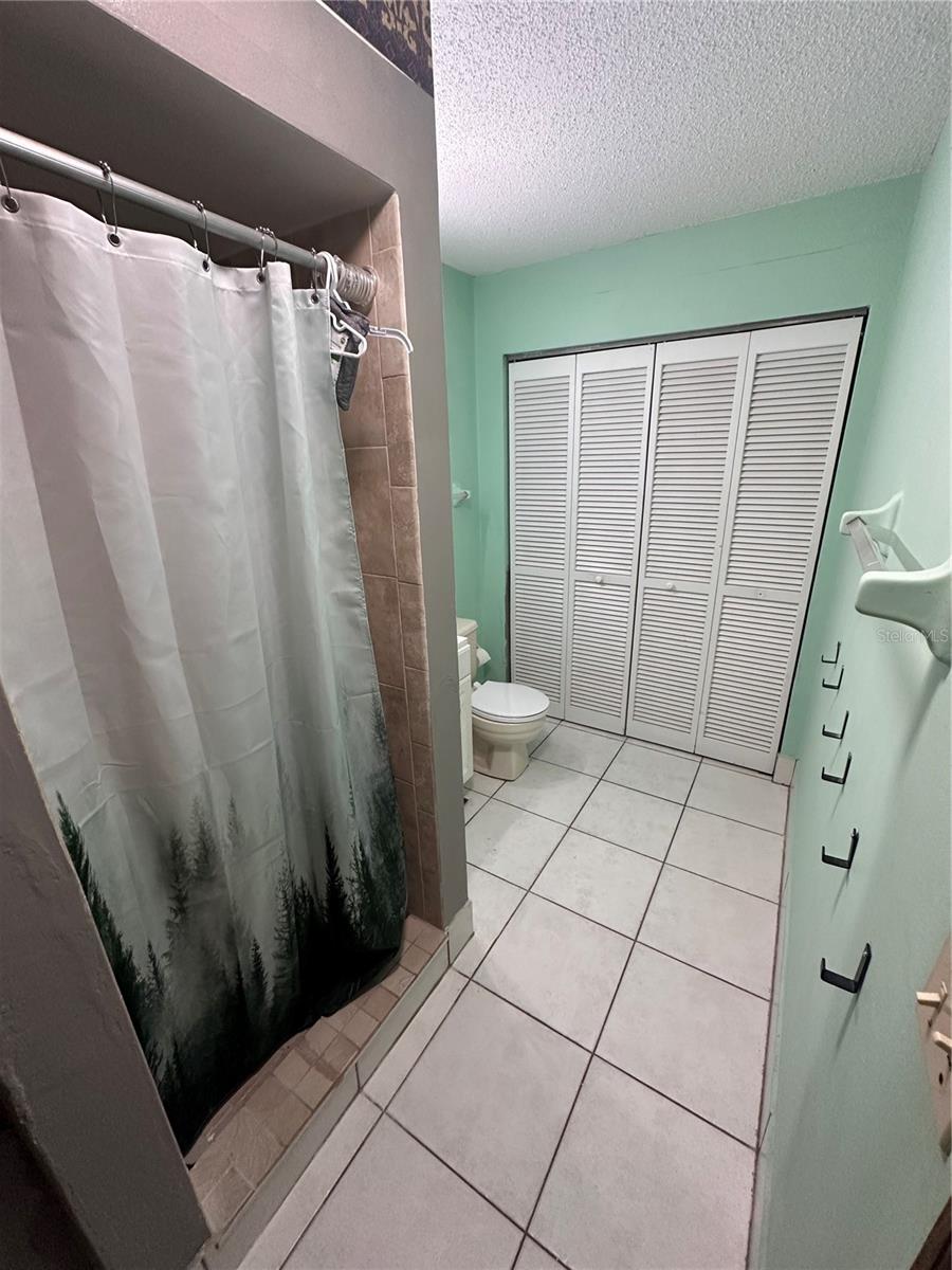 Image 24 of 28 For 2016 Oak Meadow Circle